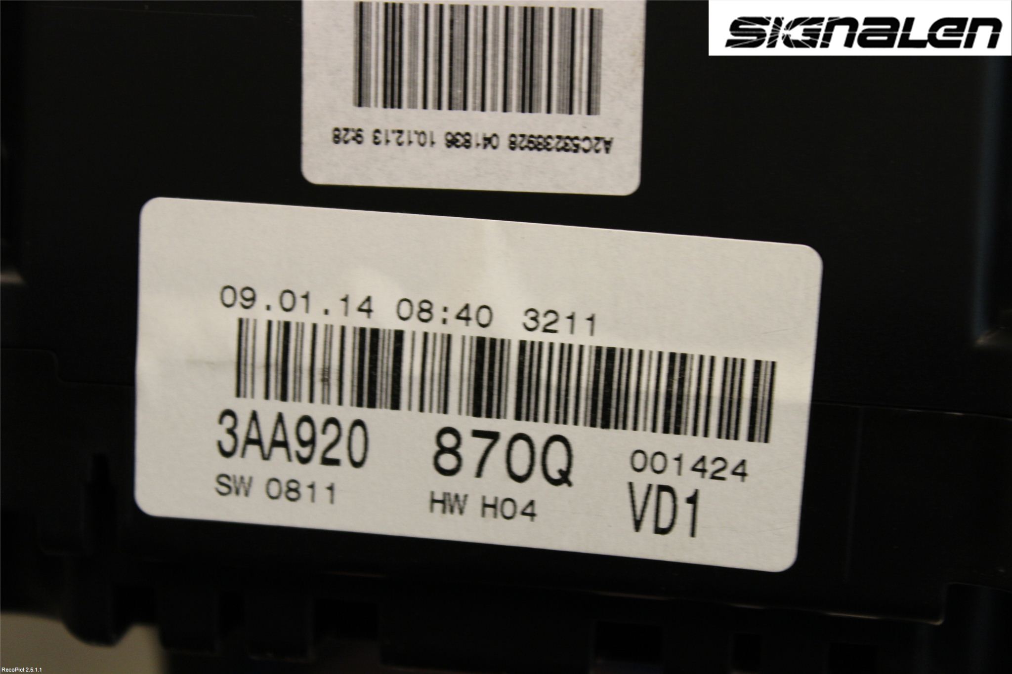 Volkswagen VW PASSAT 11-14 Instrument Komb