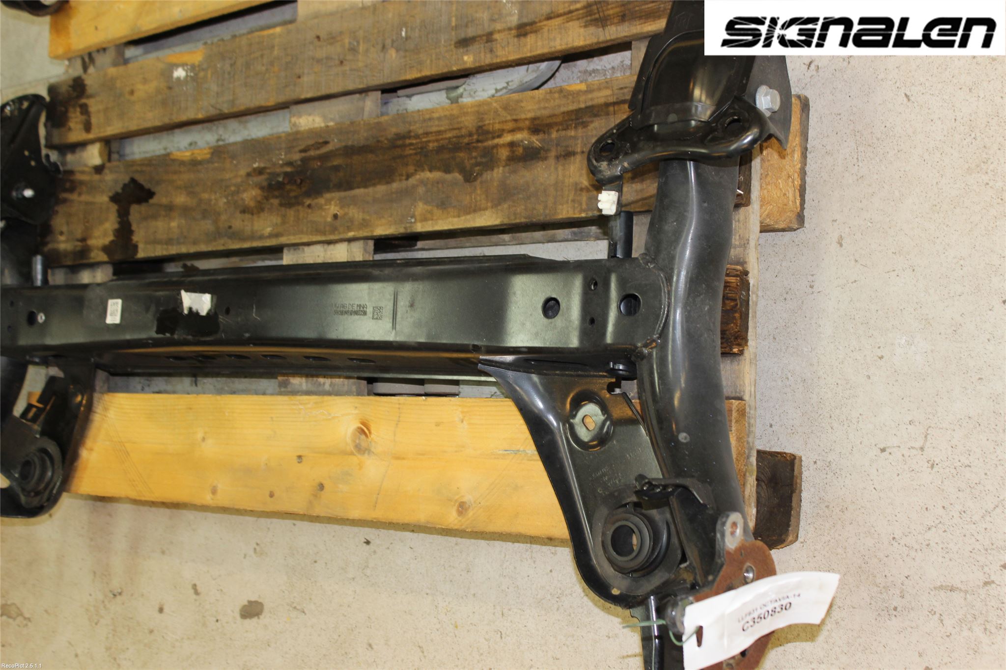 Skoda OCTAVIA (5E) 13-20 Bakaxelbalk