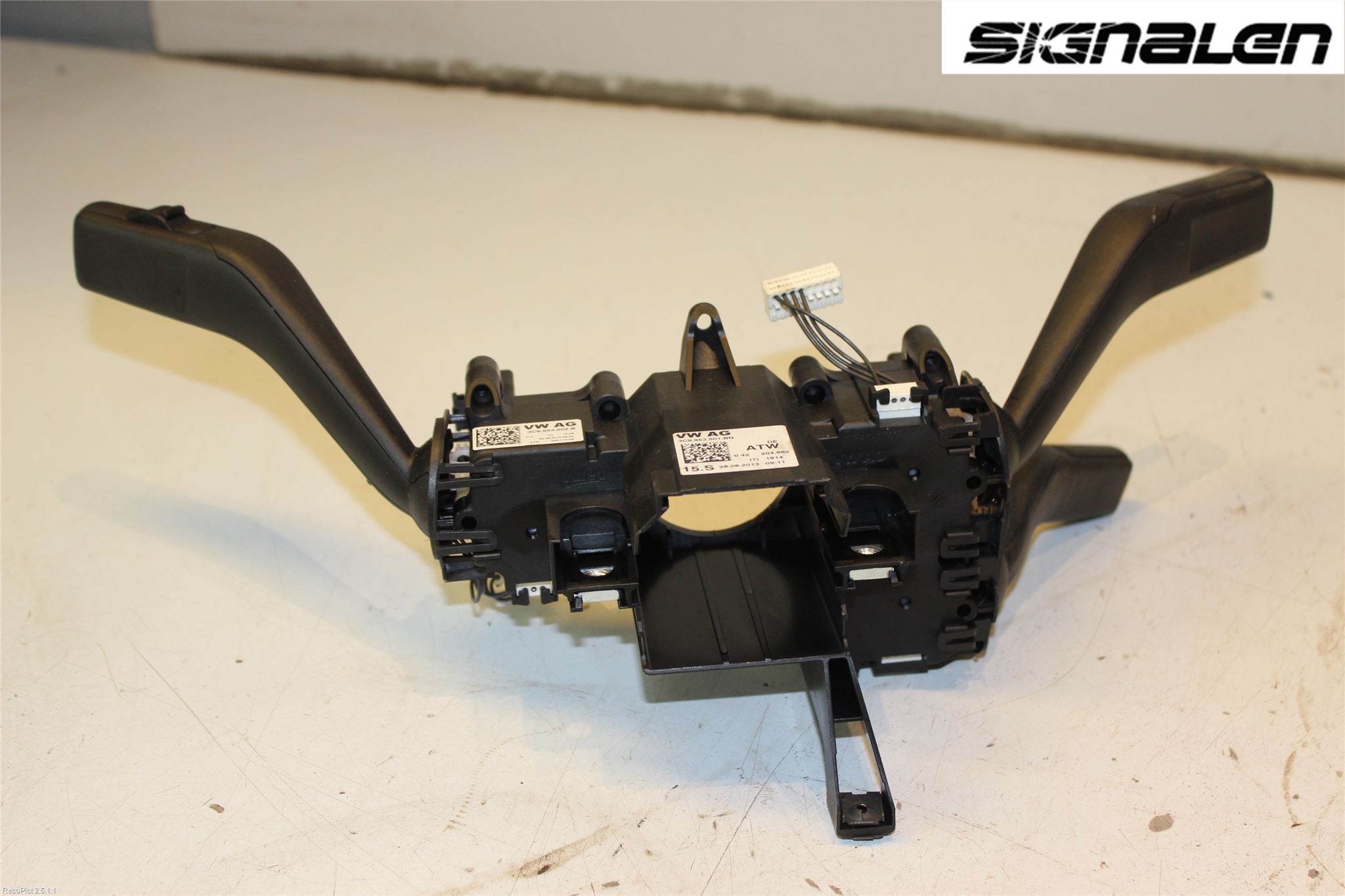 Volkswagen VW PASSAT 11-14 Spakcentral