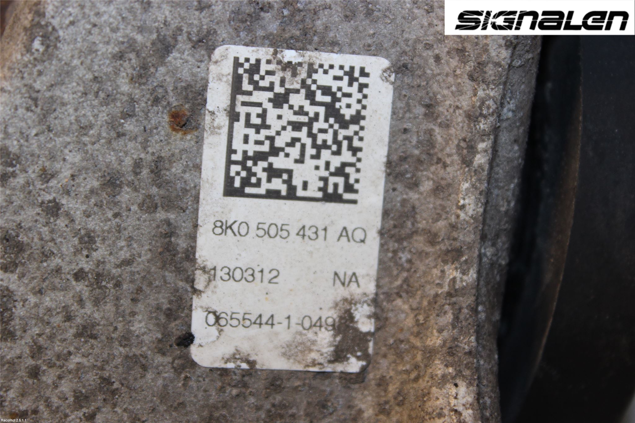 Audi A4 12-15 Hjullagerhus-Spindel Vä B