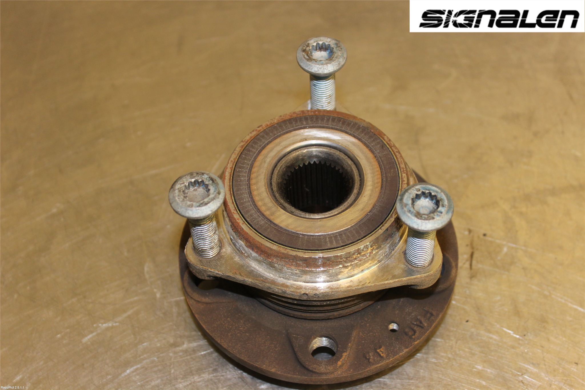 Volkswagen VW PASSAT 15-19 Nav Fram