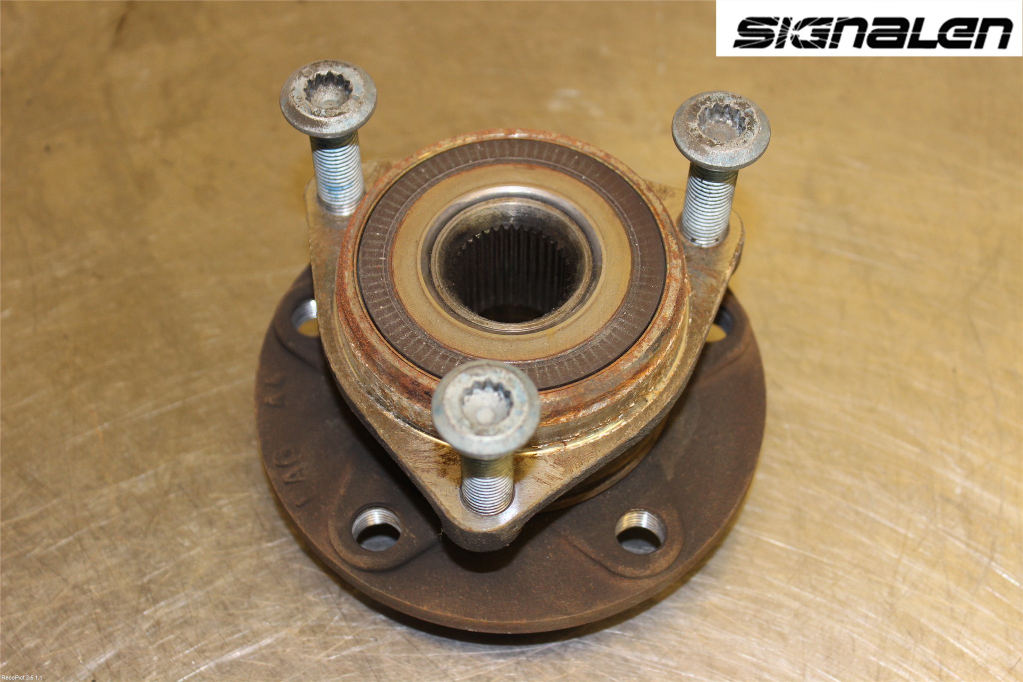 Volkswagen VW PASSAT 15-19 Nav Fram