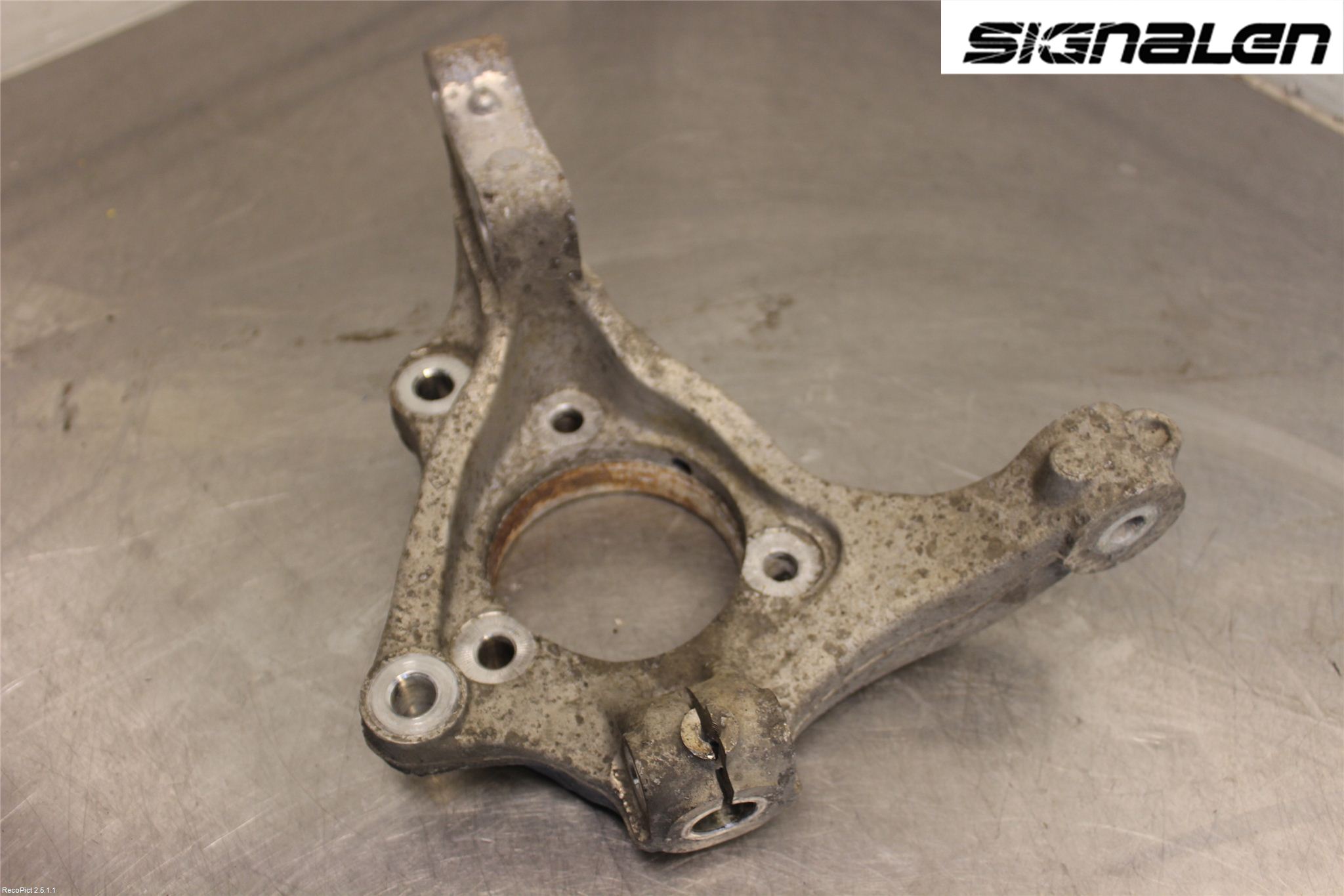 Saab 9-5 10-12 Styrspindel Lagerhus Hö