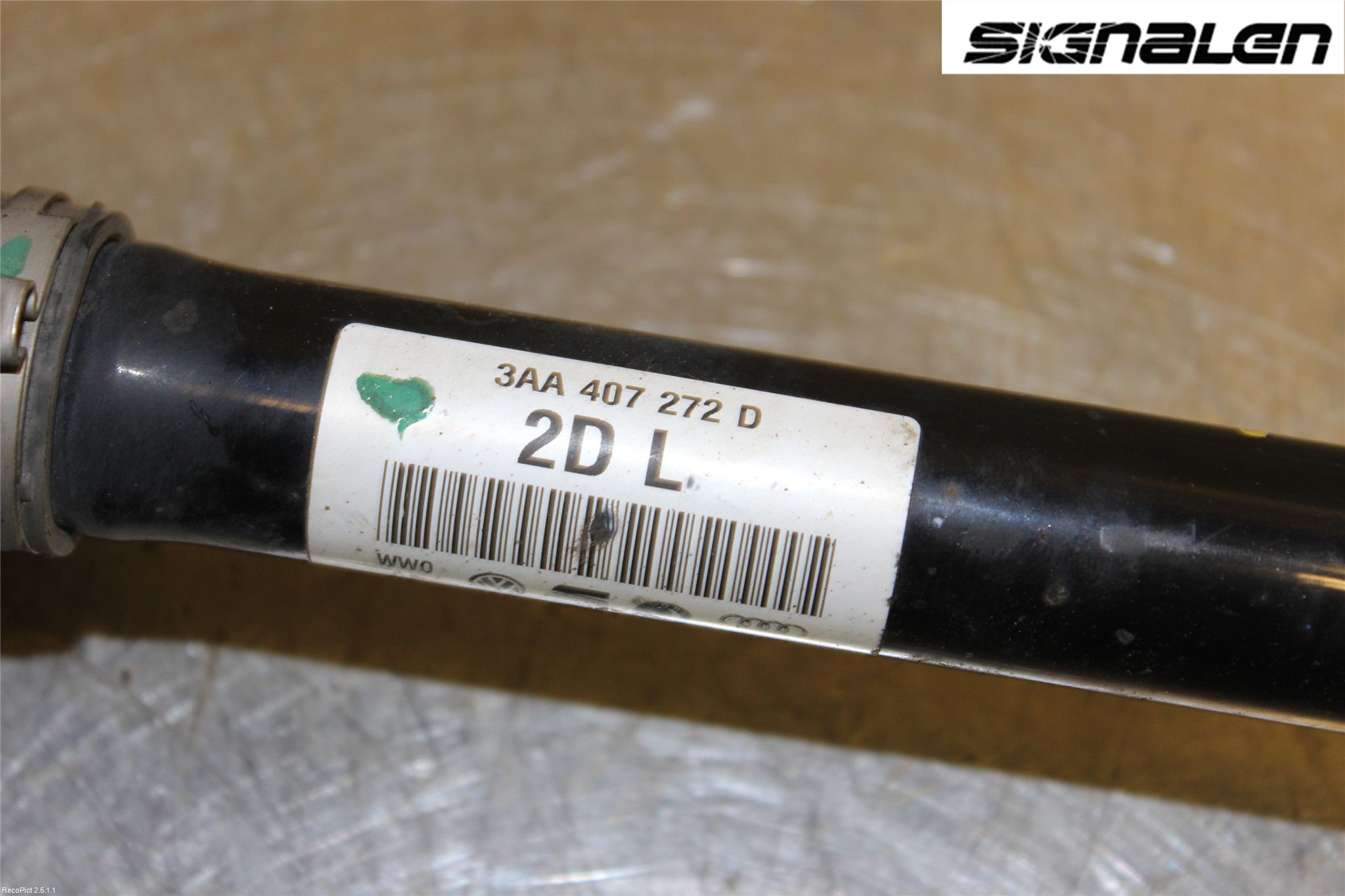 Volkswagen VW PASSAT 15-19 Drivaxel Fram Höger