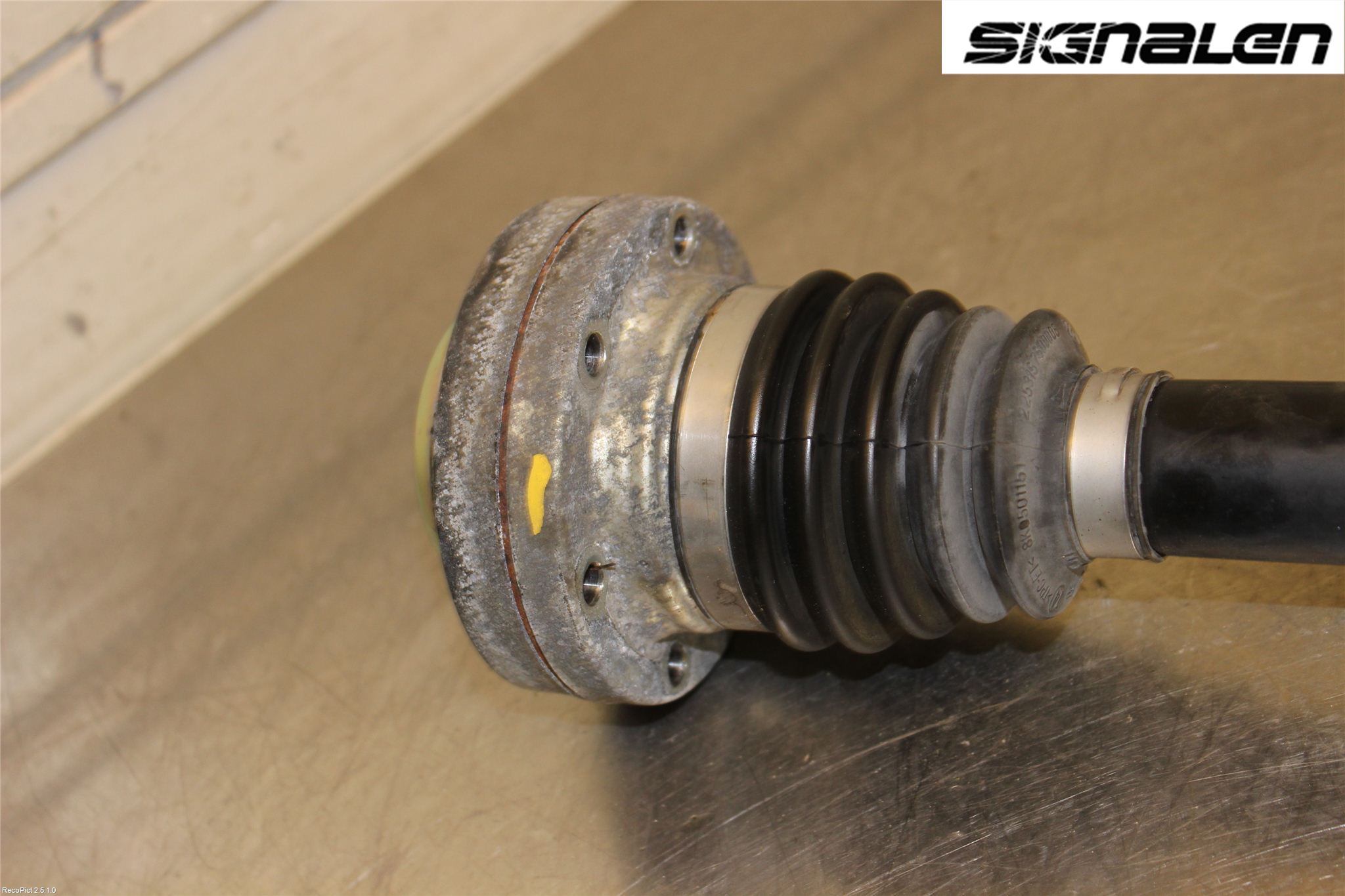 Audi A4 12-15 Drivaxel Bak Vänster