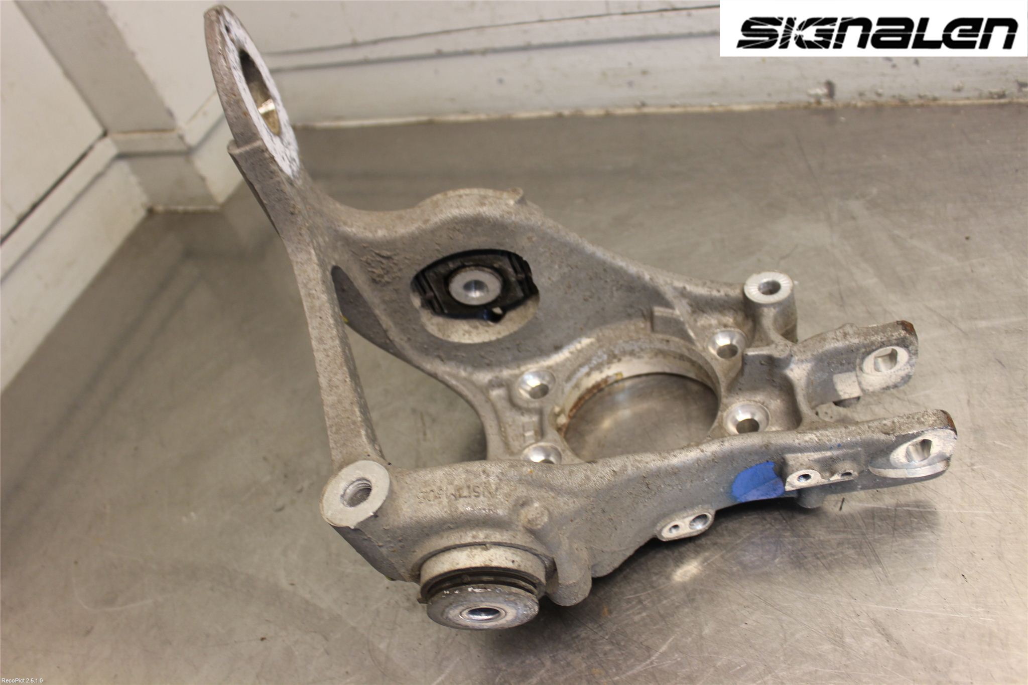 Audi A4 12-15 Hjullagerhus-Spindel Hö B