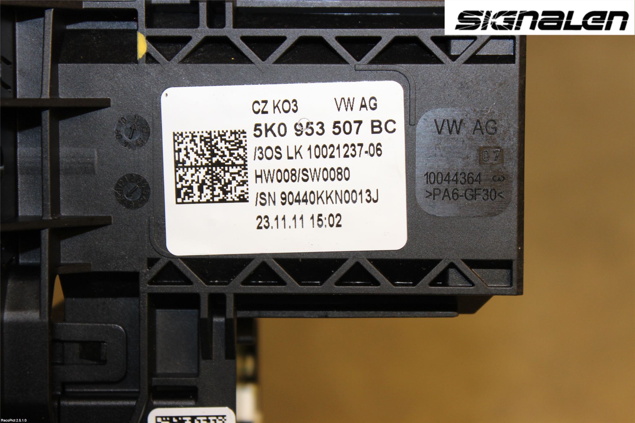 Volkswagen VW GOLF VI 09-13 Spakcentral