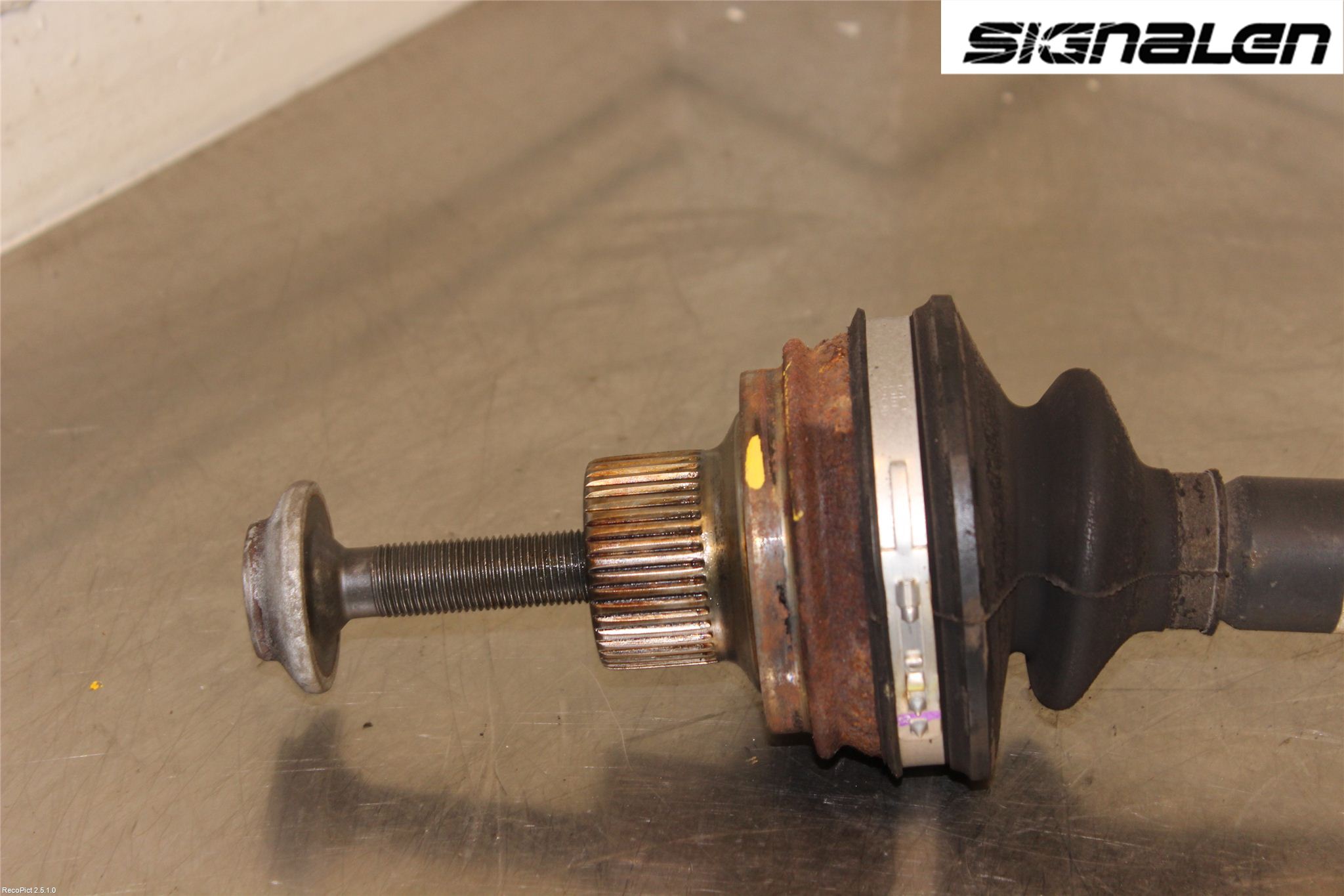 Audi A4/S4 08-11 Drivaxel Bak Vänster