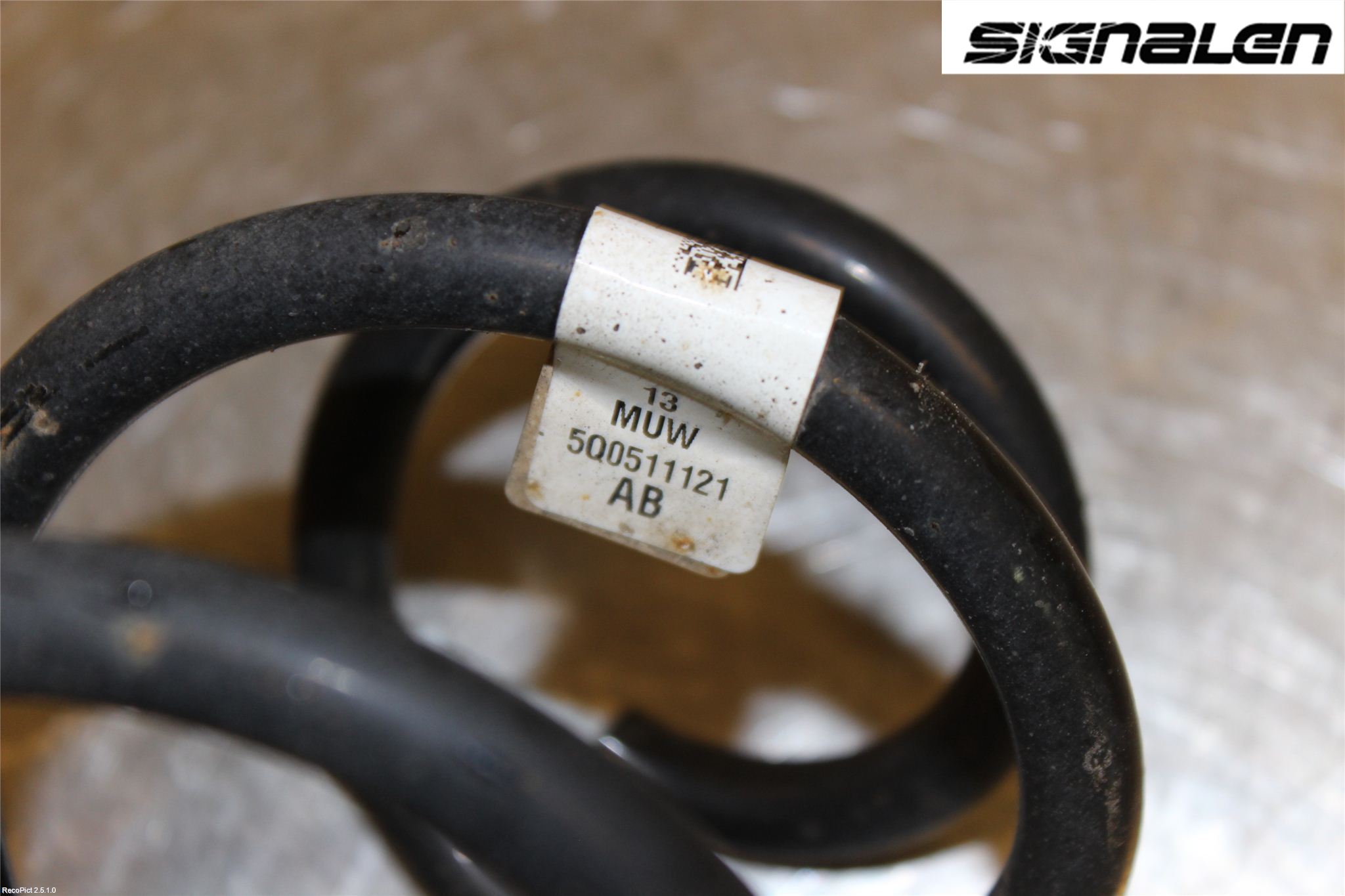 Volkswagen VW GOLF / E-GOLF VII 13-20 Fjäder Bak