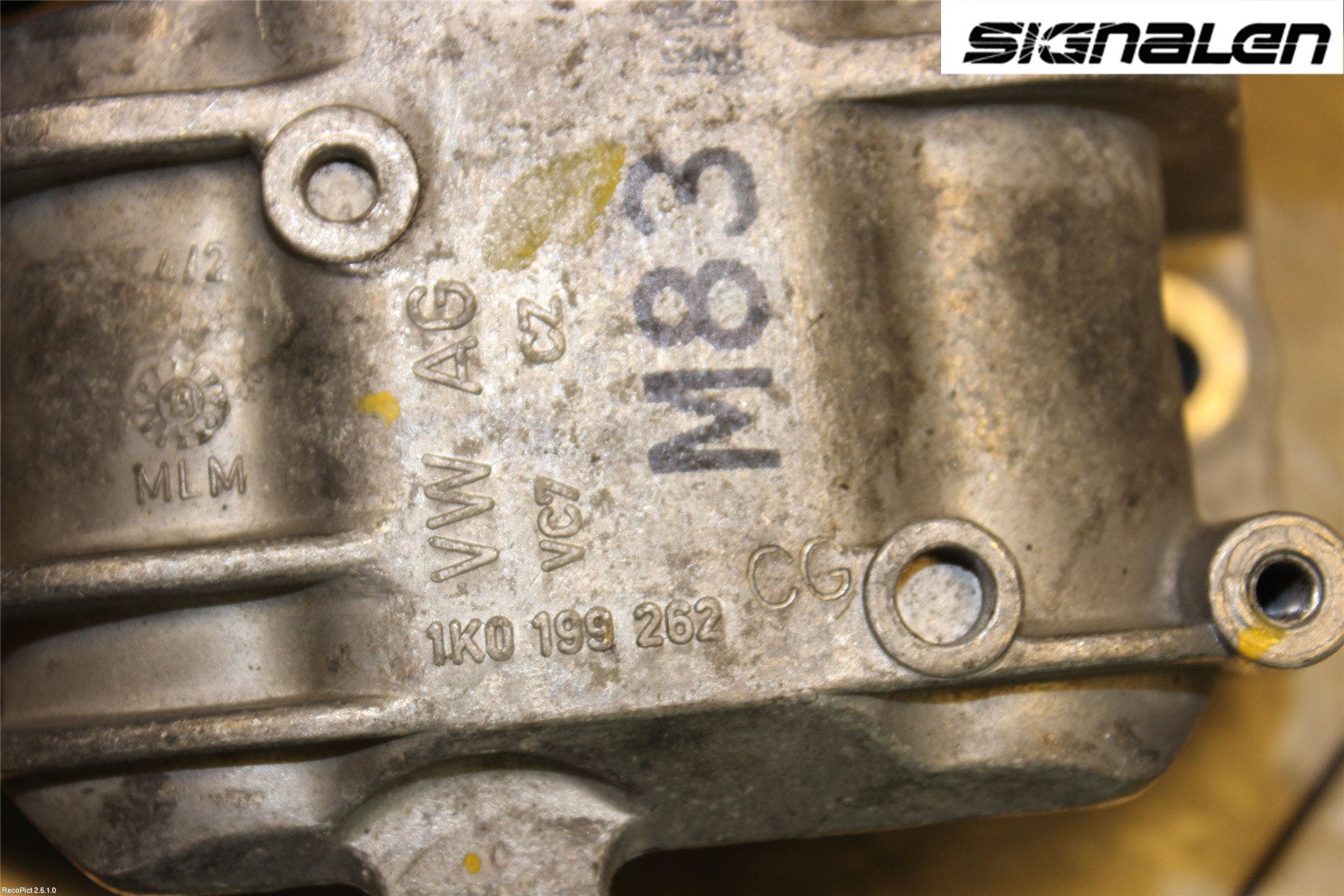 Volkswagen VW PASSAT 11-14 Motorkudde