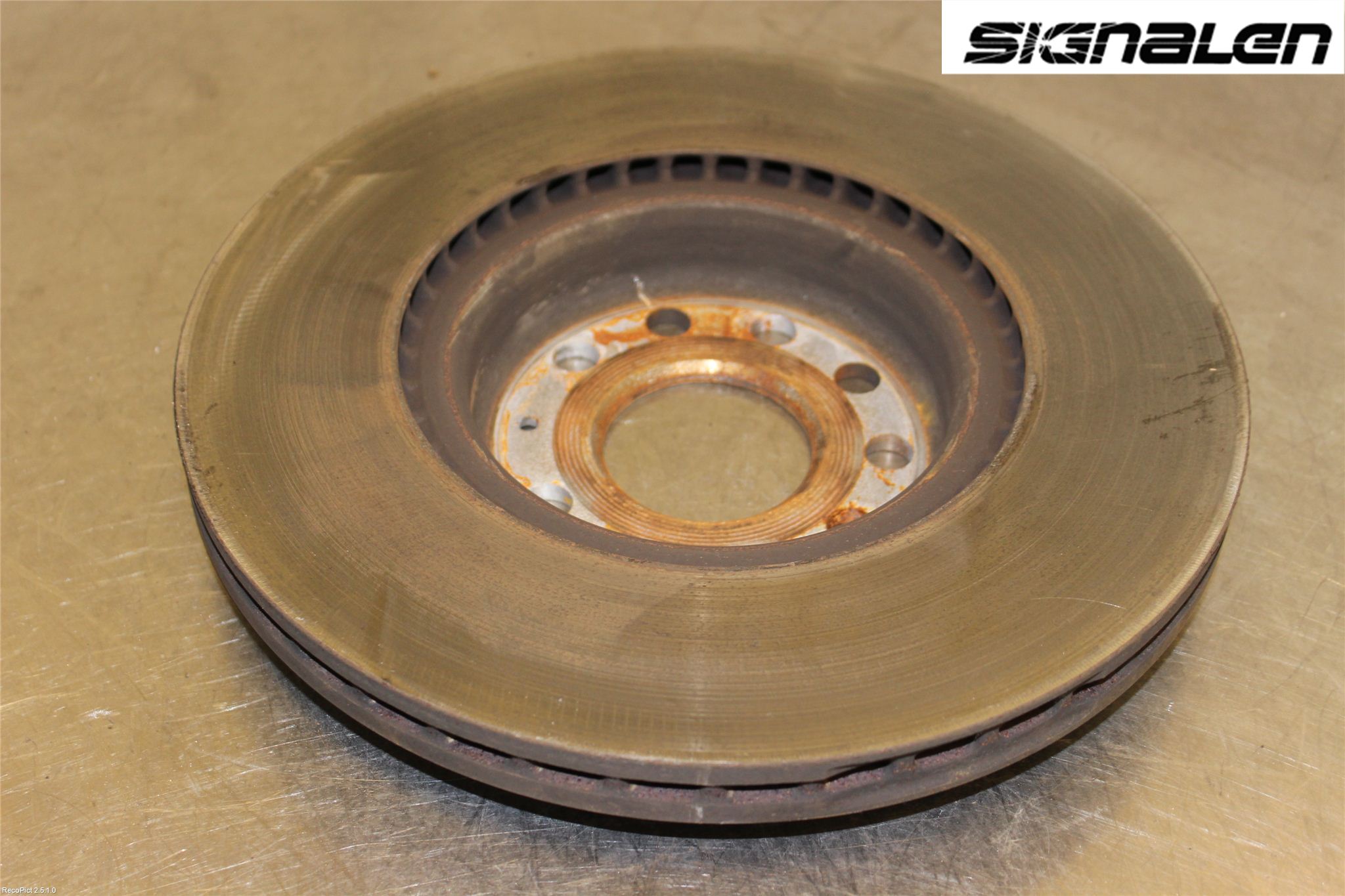 Volkswagen VW PASSAT 11-14 Bromsskiva Fram