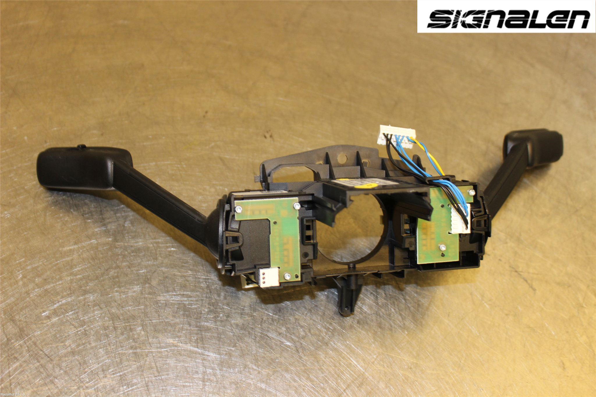 Volkswagen VW GOLF / E-GOLF VII 13-20 Spakcentral