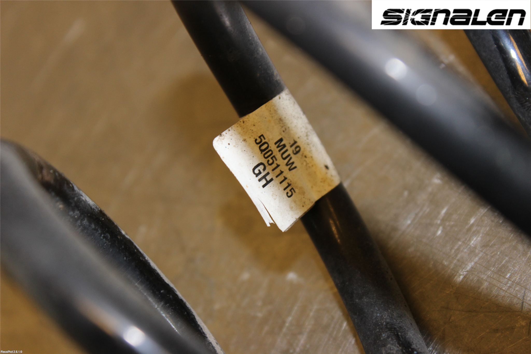 Volkswagen VW GOLF / E-GOLF VII 13-20 Fjäder Bak