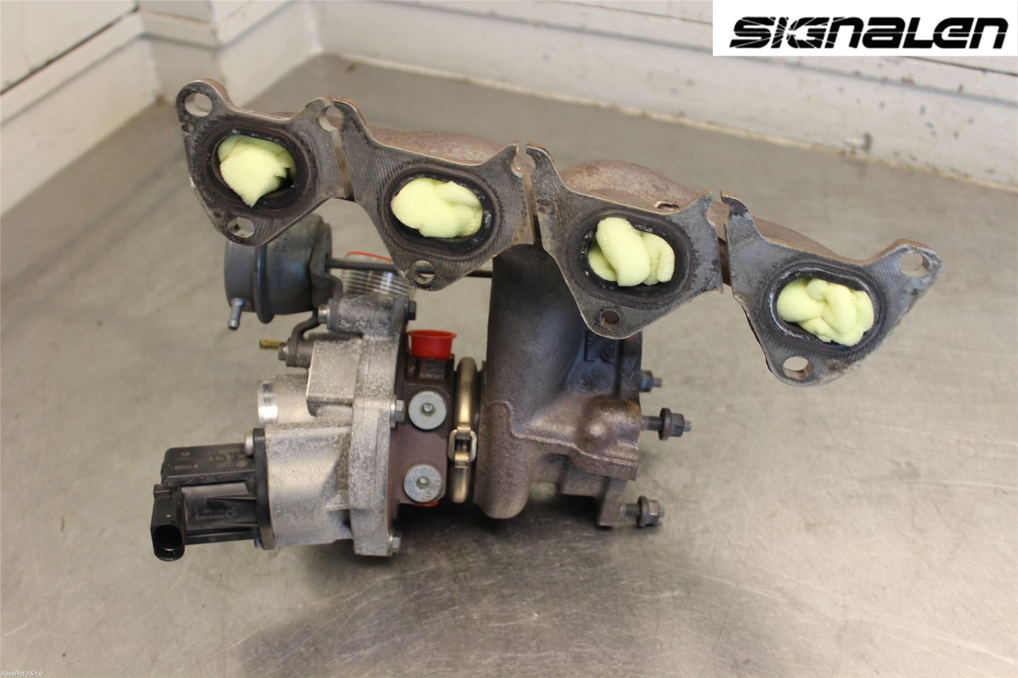 Volkswagen VW PASSAT 11-14 Turboaggregat