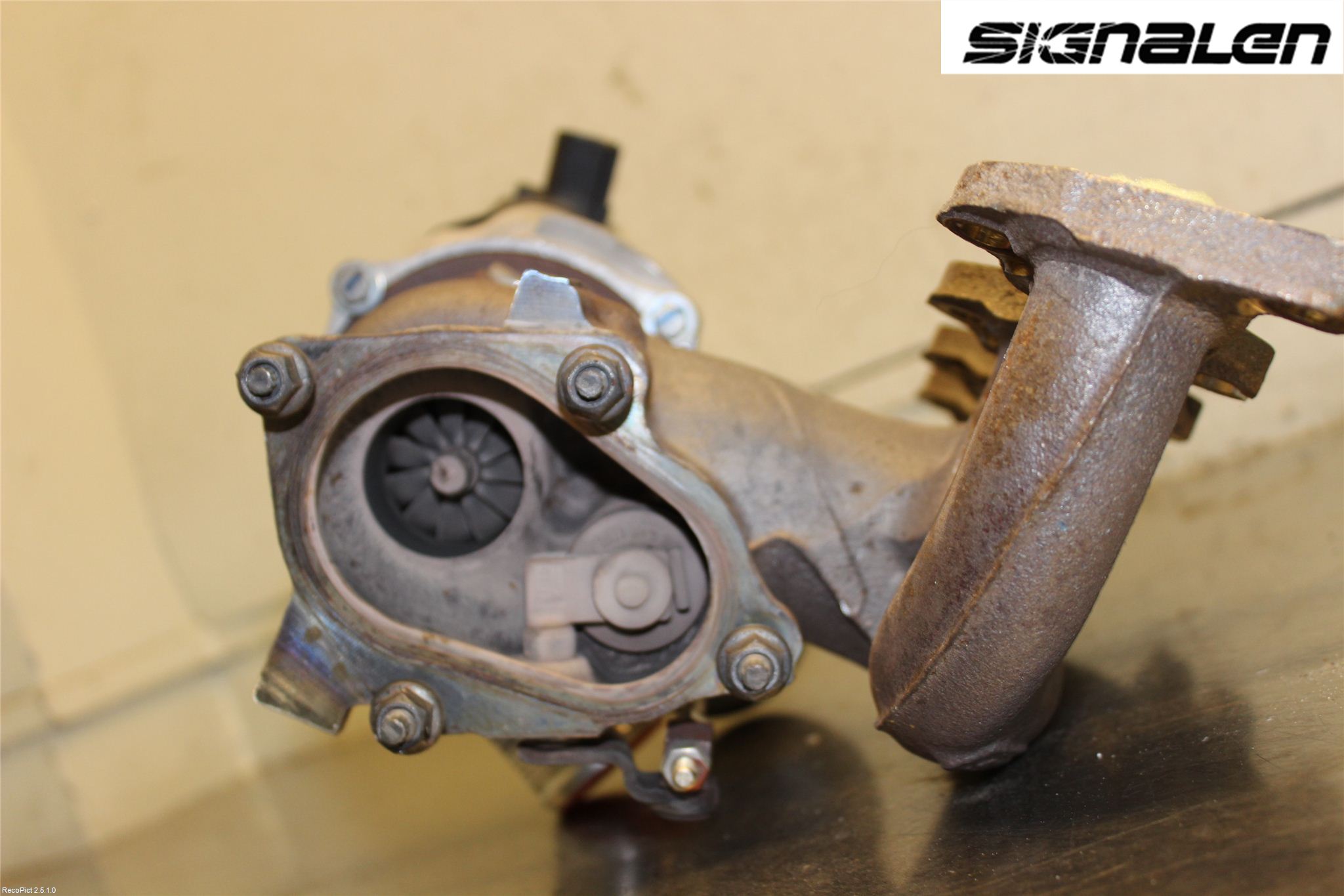 Volkswagen VW PASSAT 11-14 Turboaggregat