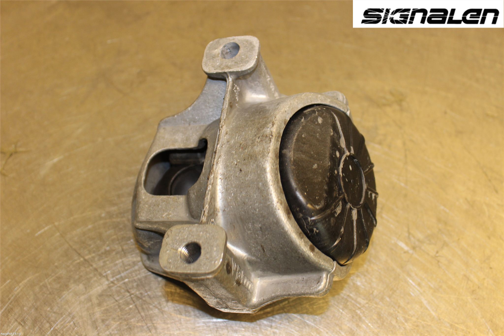 Audi A4 12-15 Motorkudde