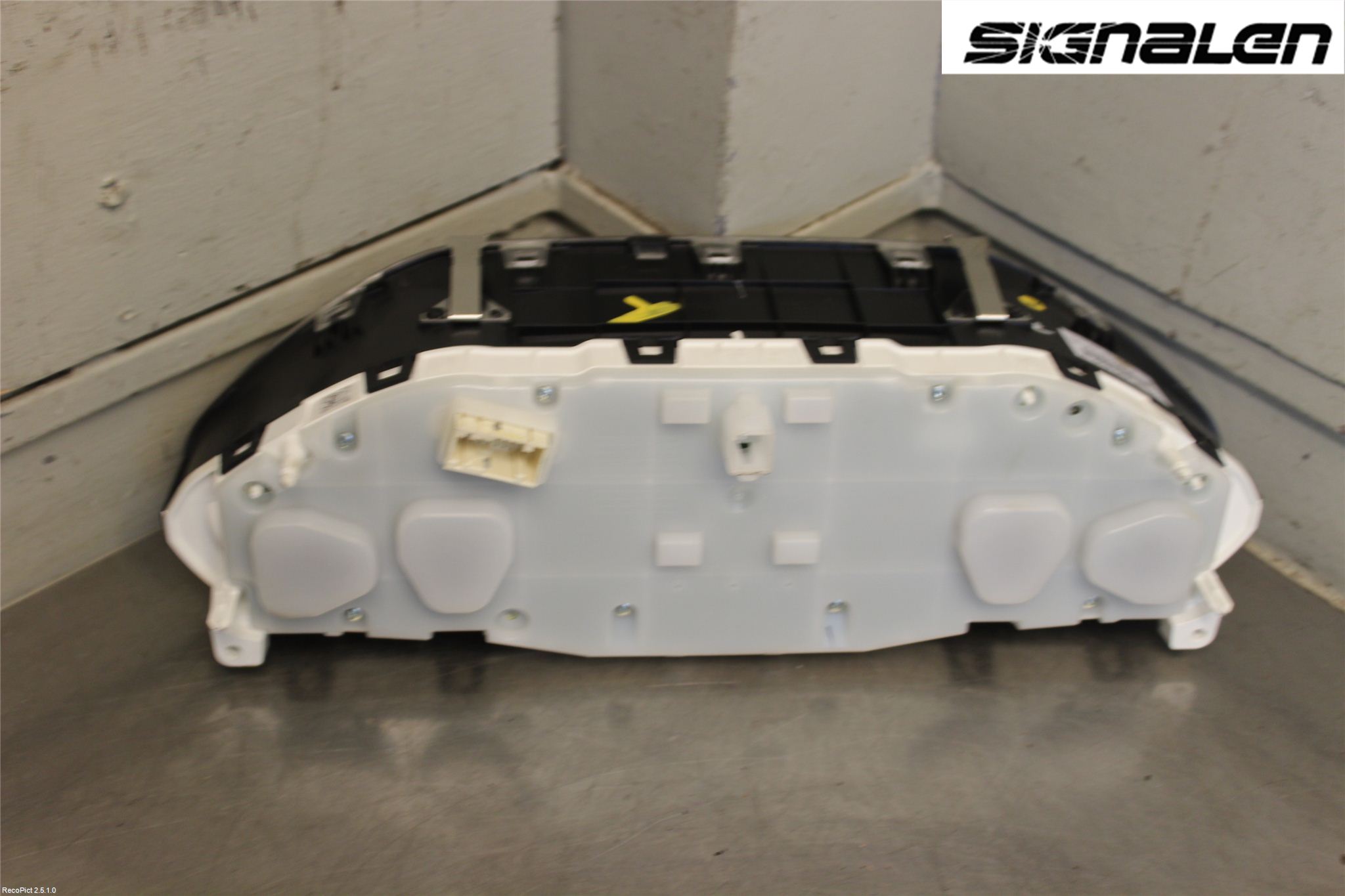 Peugeot 208 12-15 Instrument Komb