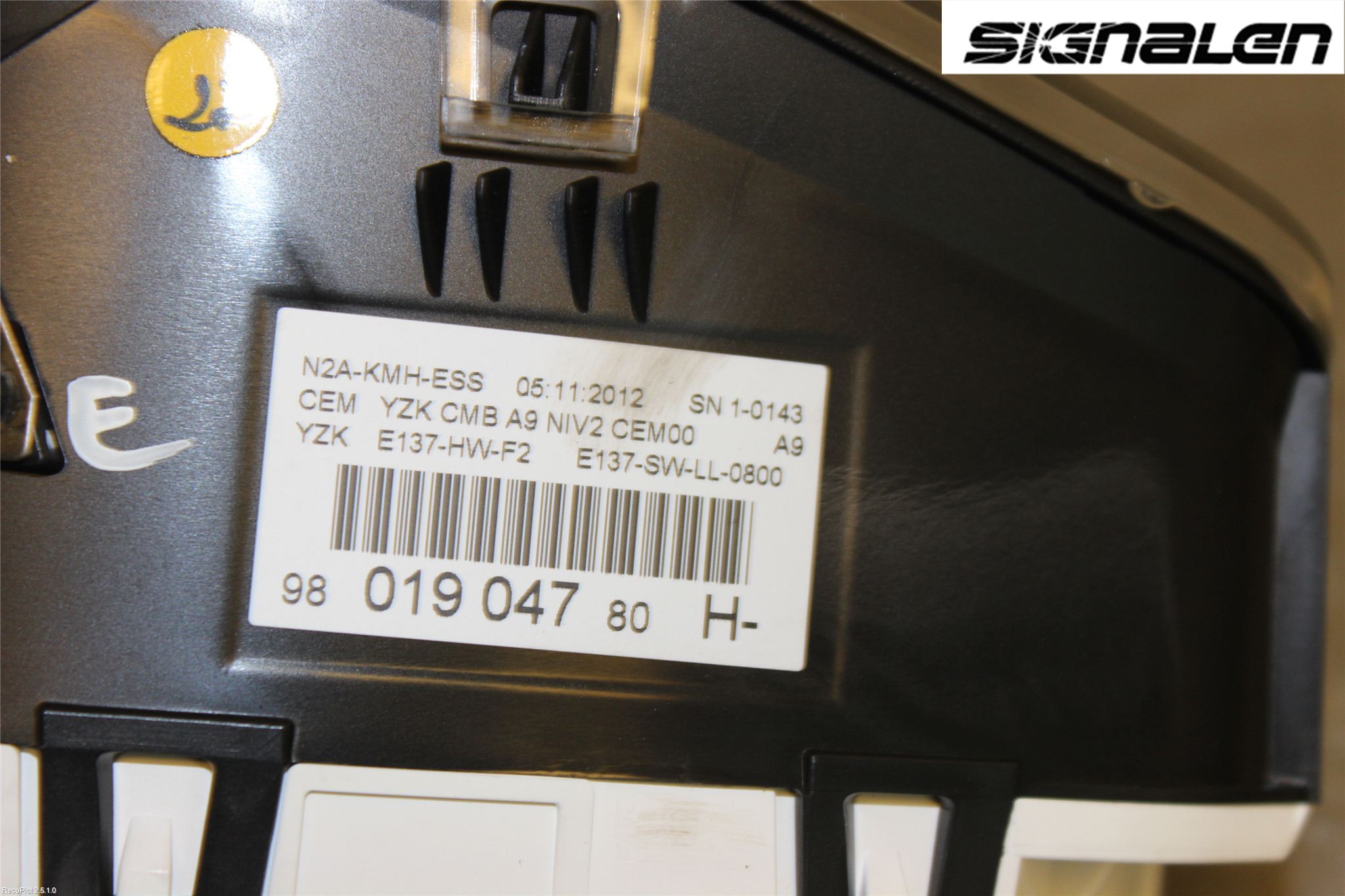 Peugeot 208 12-15 Instrument Komb