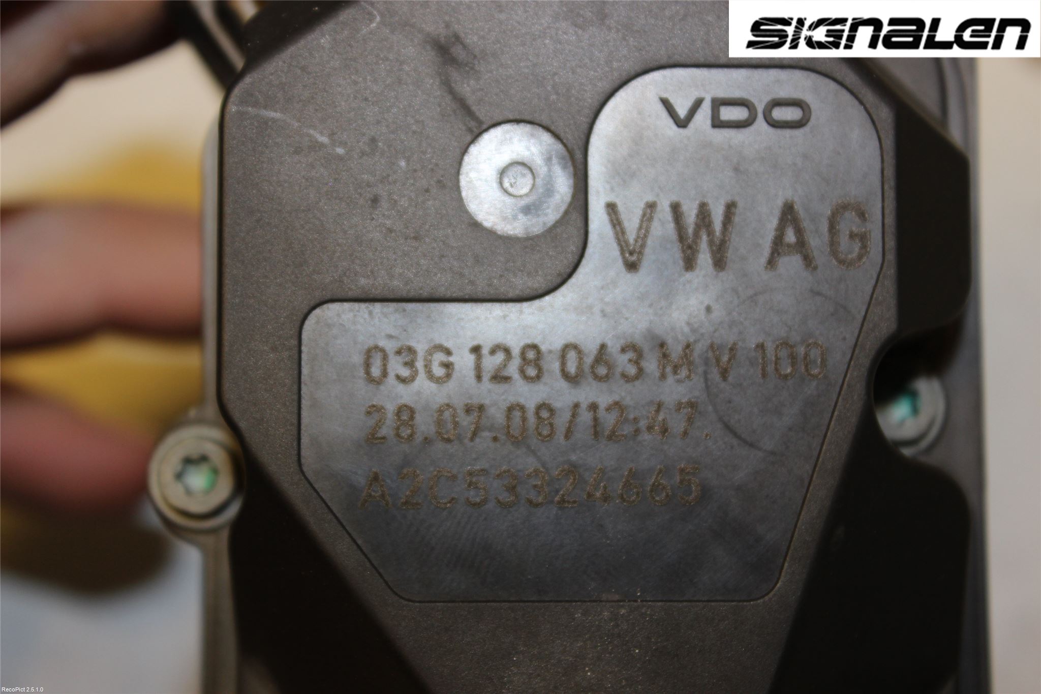 Volkswagen VW CADDY      04-10 Injspjällhus