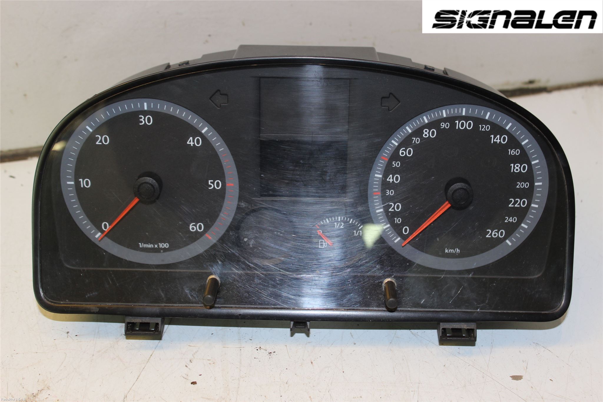 Volkswagen VW CADDY      04-10 Instrument Komb