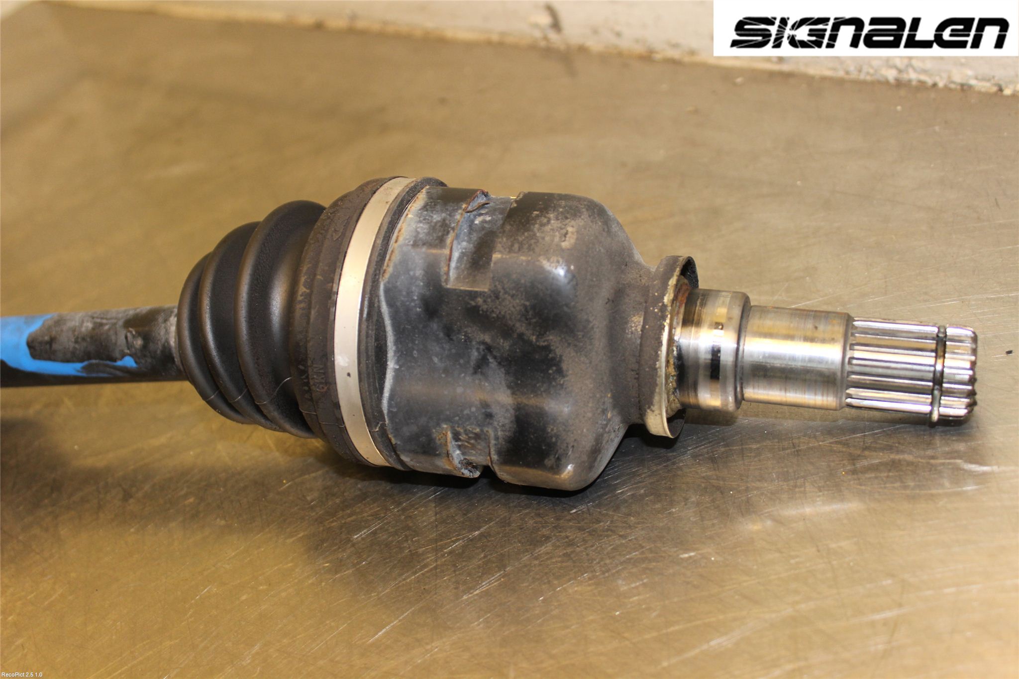 Toyota COROLLA VERSO 04-07 Drivaxel Fram Höger