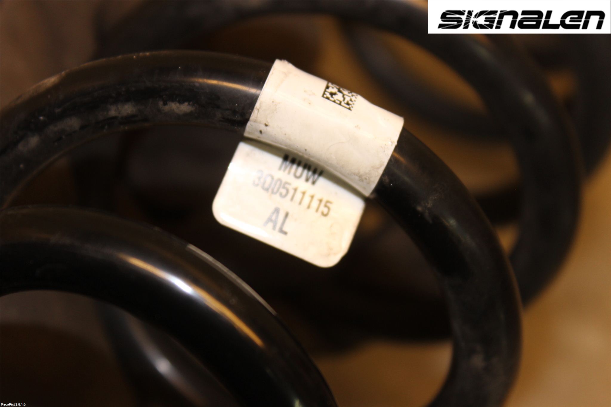 Skoda SUPERB 16-24 Fjäder Bak