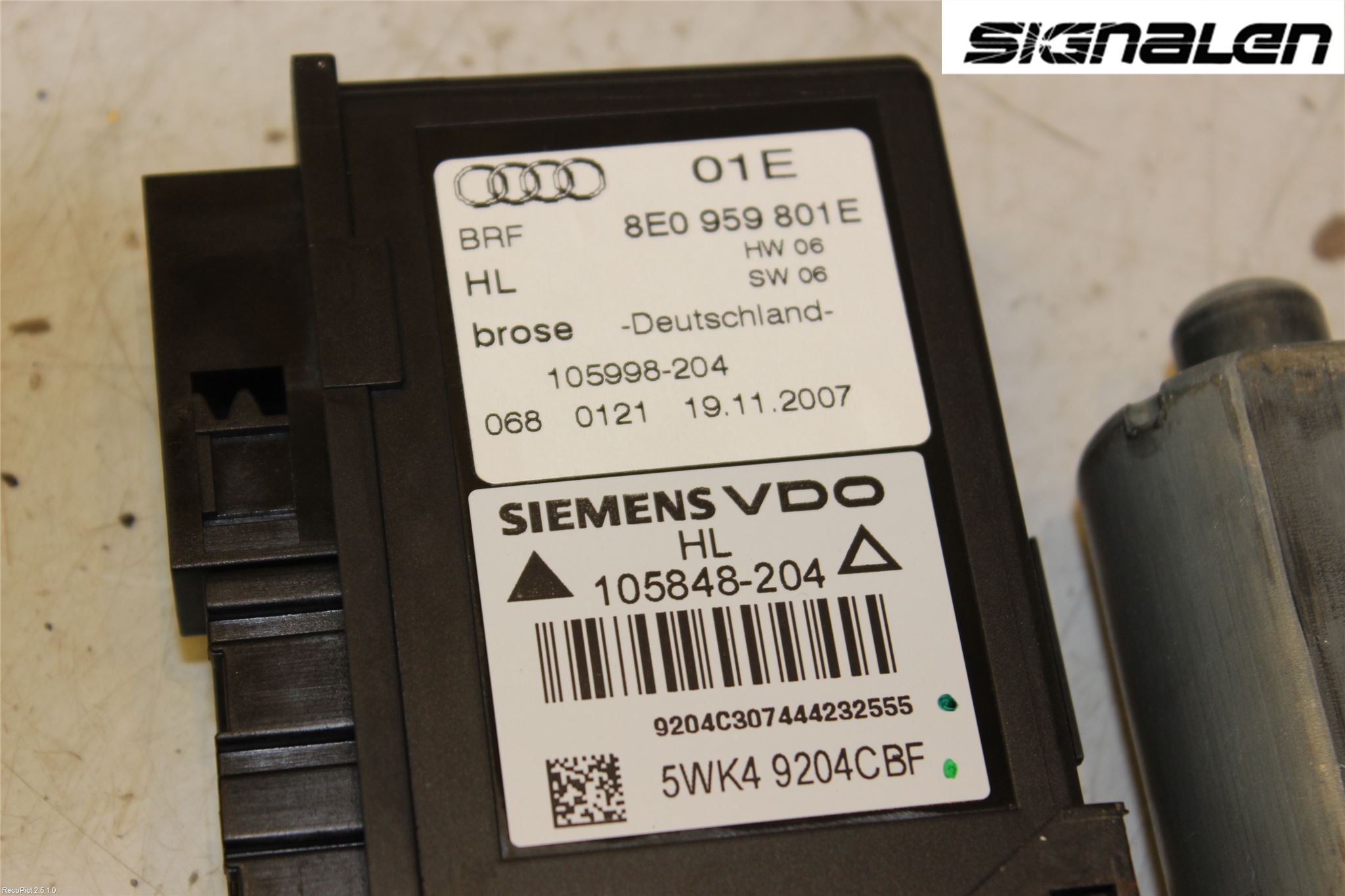 Audi A4/S4 05-07 Fönsterhissmotor