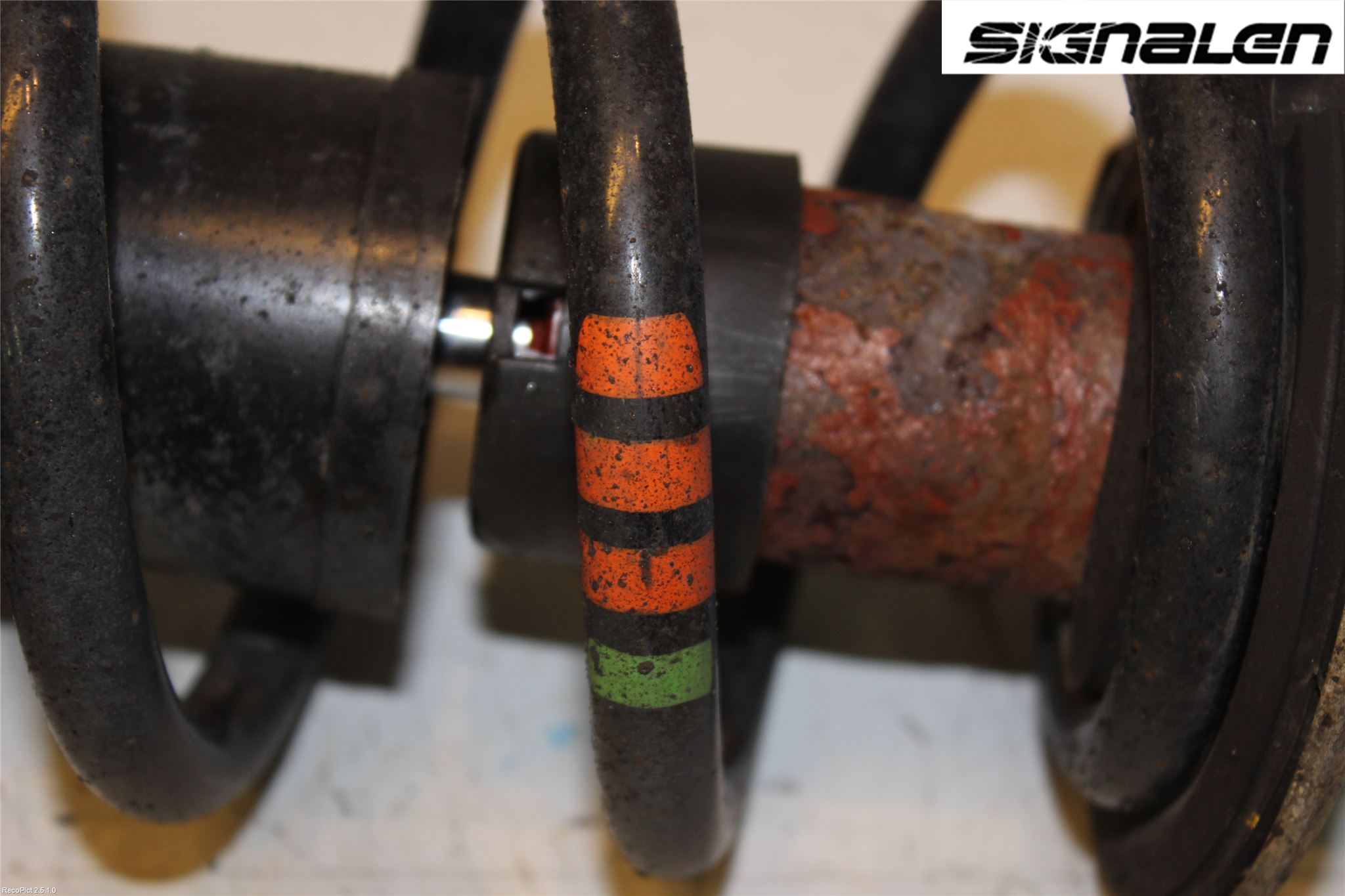 Audi A4/S4 05-07 Fjäderben Fram Höger