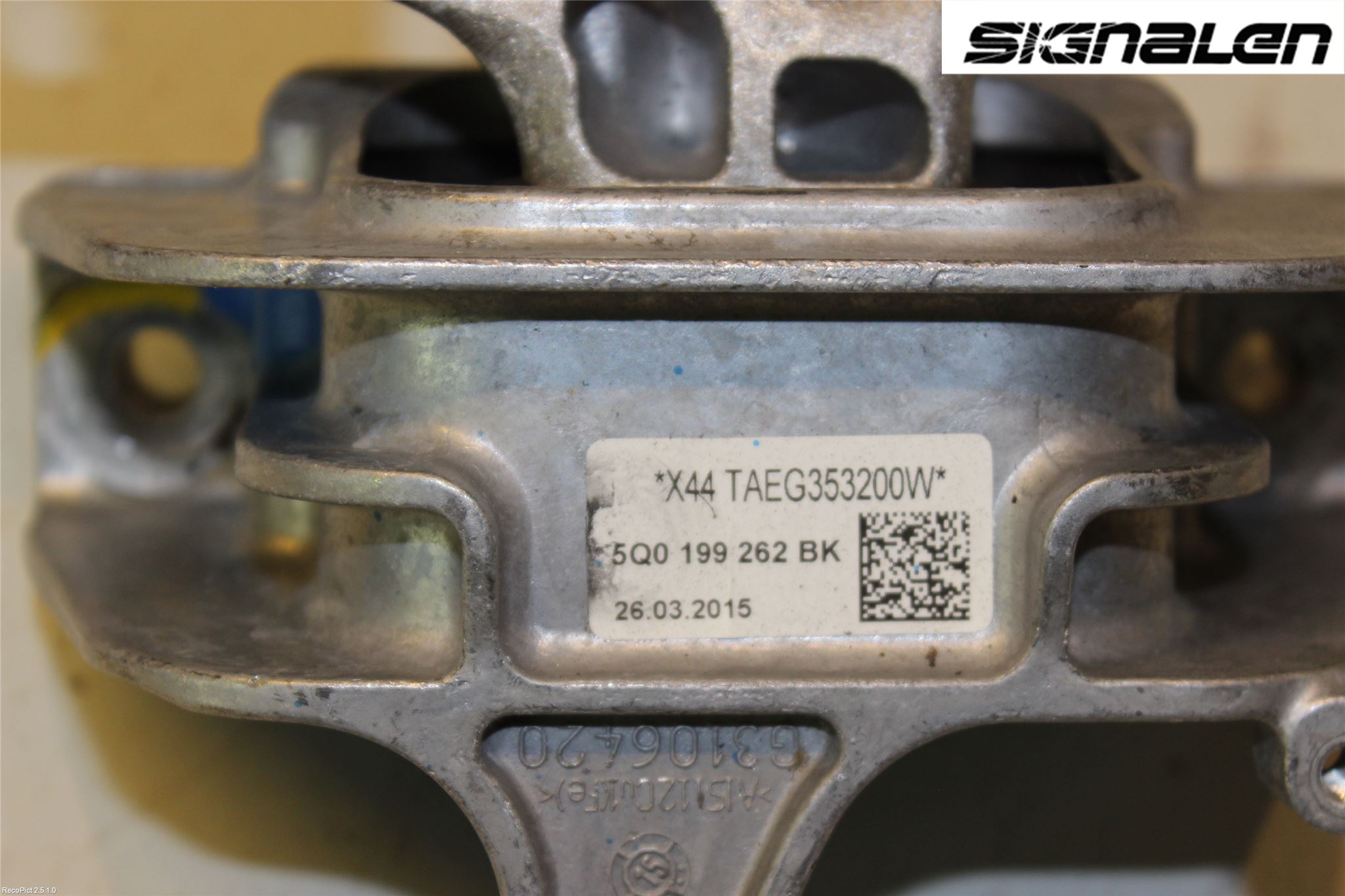 Volkswagen VW GOLF / E-GOLF VII 13-20 Motorfäste