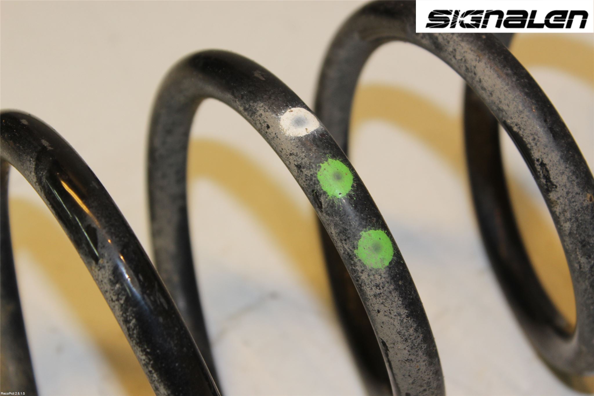 Skoda SUPERB 09-15 Fjäder Bak