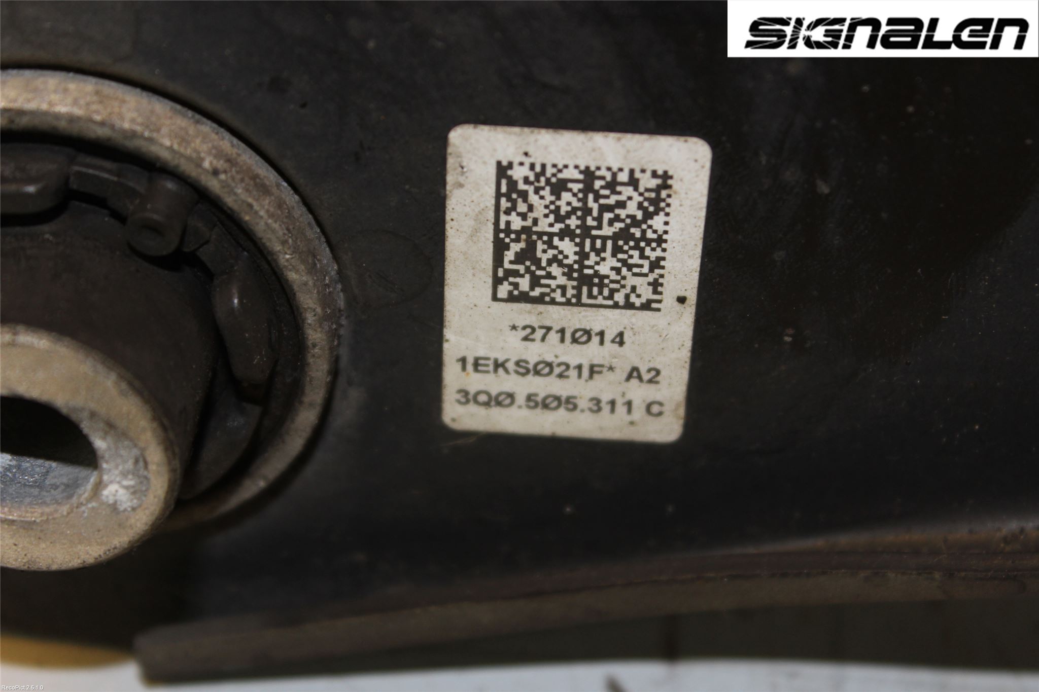 Volkswagen VW PASSAT 15-19 Bärarm Bak Höger