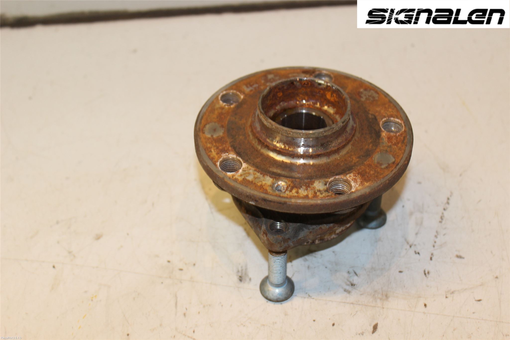 Volkswagen VW PASSAT 15-19 Nav Fram