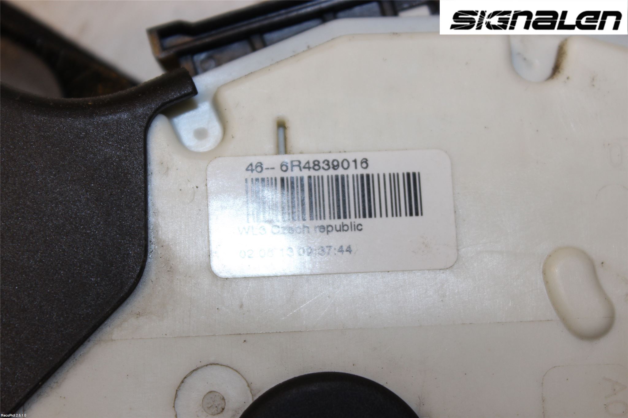 Volkswagen VW POLO 10-17 Låskista-Dörrlås