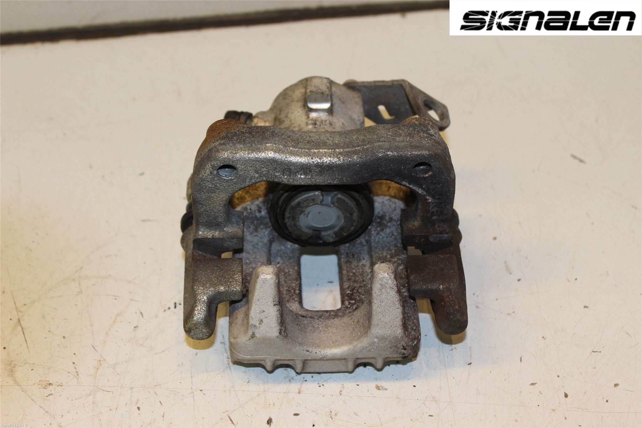 Volkswagen VW POLO 10-17 Bromsok Bak Höger