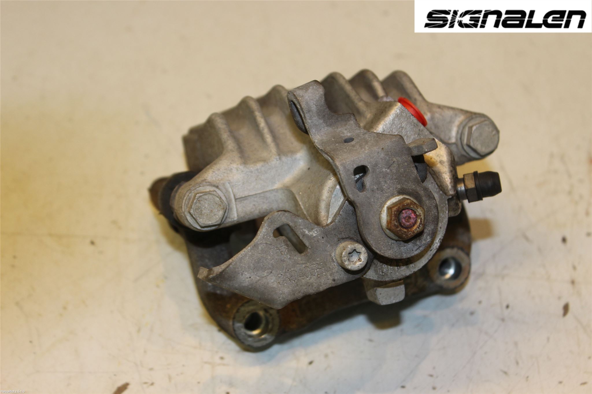 Volkswagen VW POLO 10-17 Bromsok Bak Vänster