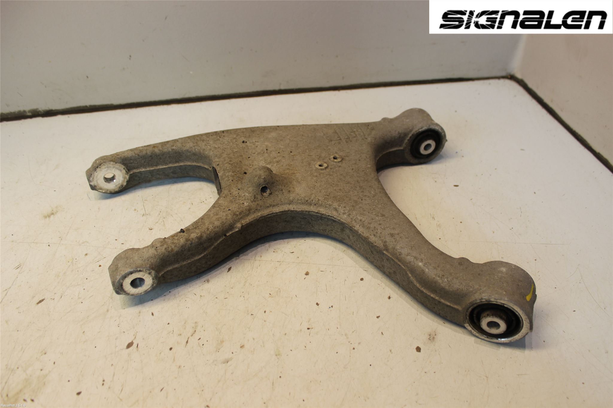 Audi A4 12-15 Bärarm Bak Höger