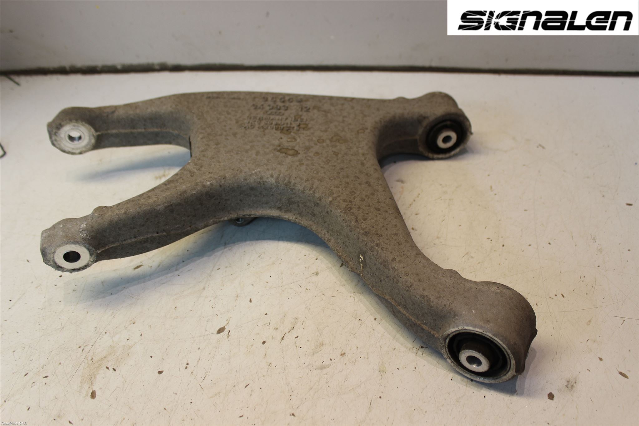 Audi A4 12-15 Bärarm Bak Vänster