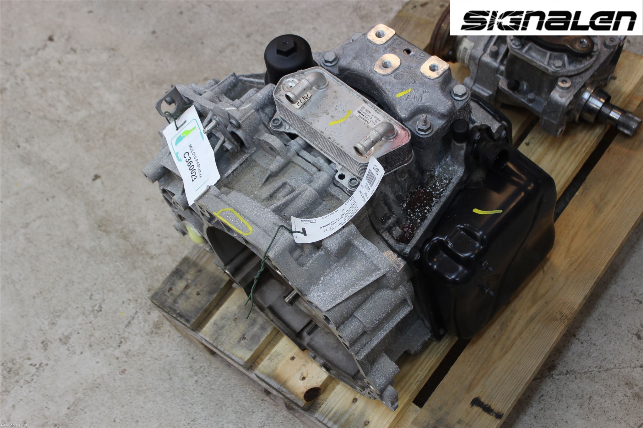 Volkswagen VW PASSAT 11-14 Växellåda Automat