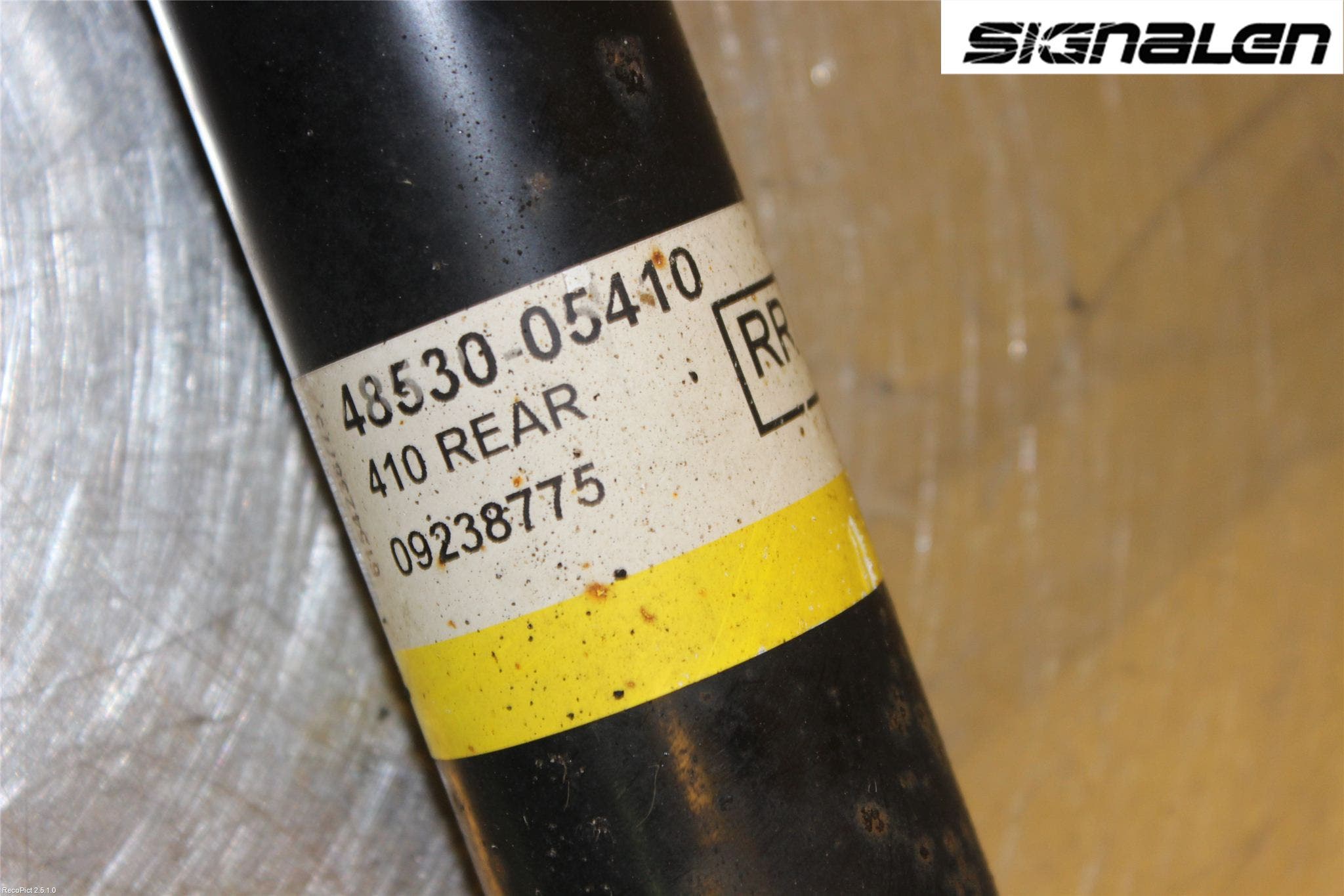 Toyota AVENSIS 09-15 Stötdämpare Bak