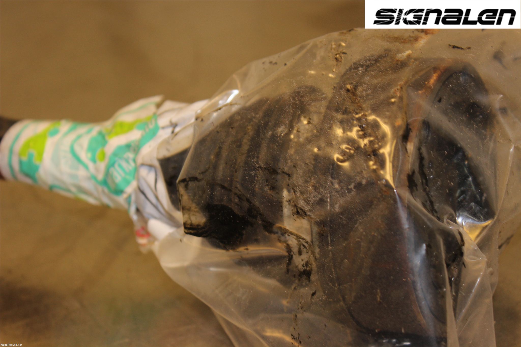 Volkswagen VW PASSAT 05-11 Drivaxel Fram Vänster