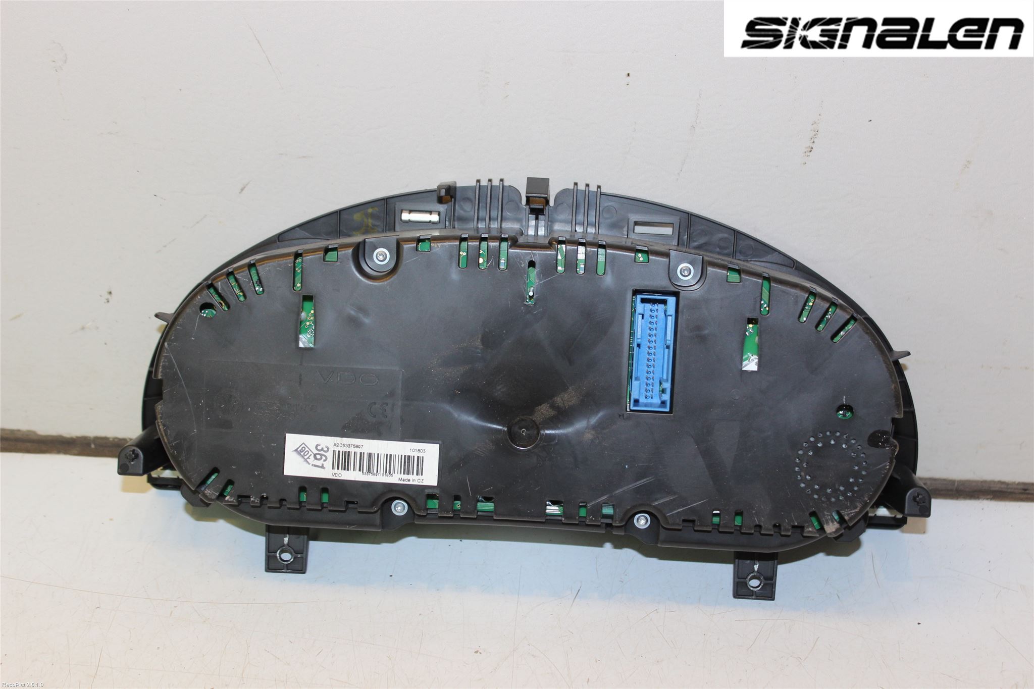 Volkswagen VW PASSAT 05-11 Instrument Komb