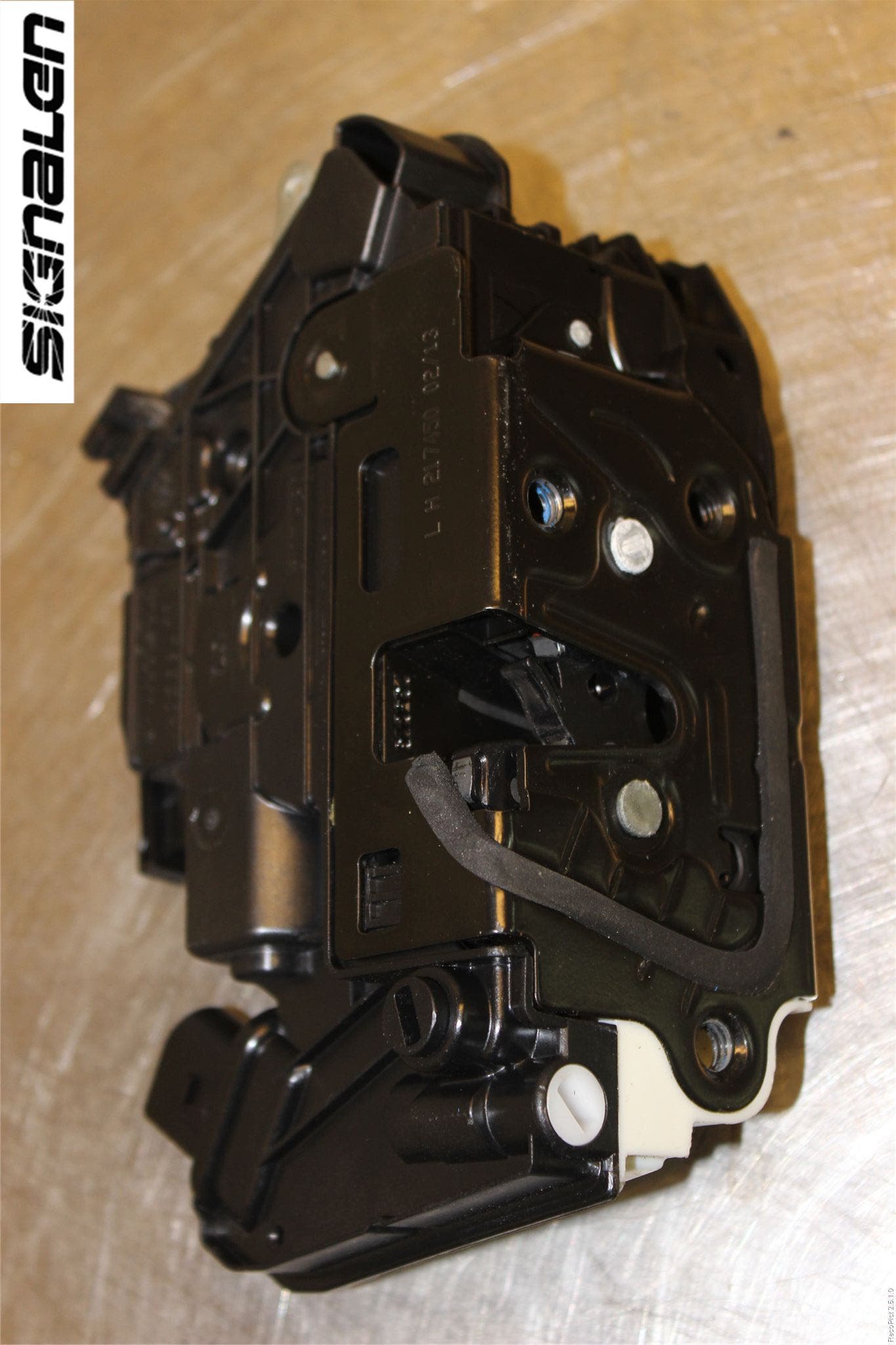 Skoda SUPERB 09-15 Låskista-Dörrlås