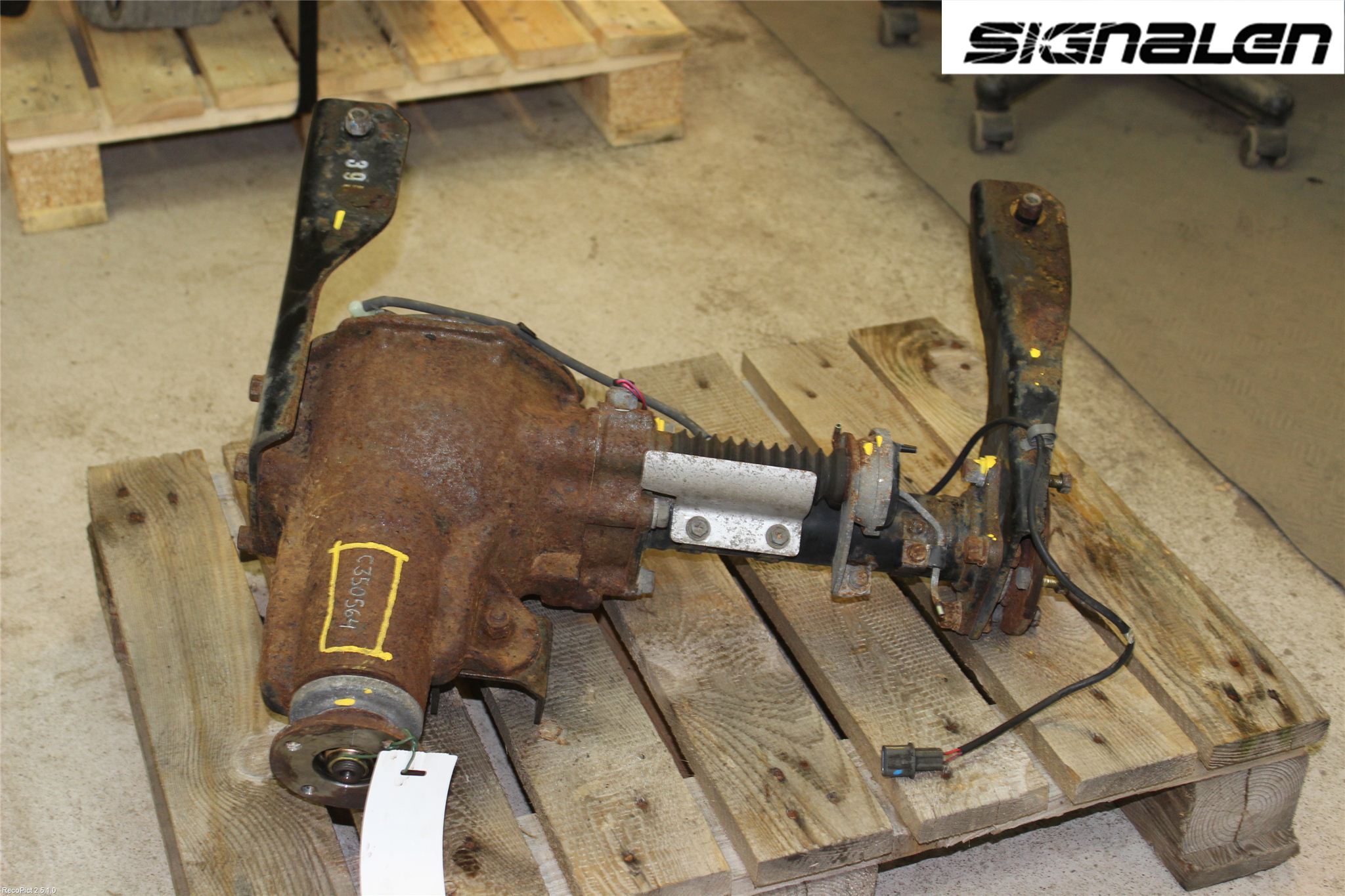 Mitsubishi PAJERO  99-06 Framvagn Diffrential