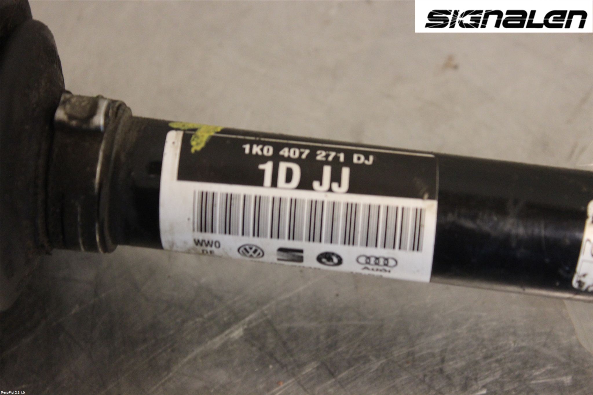 Volkswagen VW GOLF VI 09-13 Drivaxel Fram Vänster