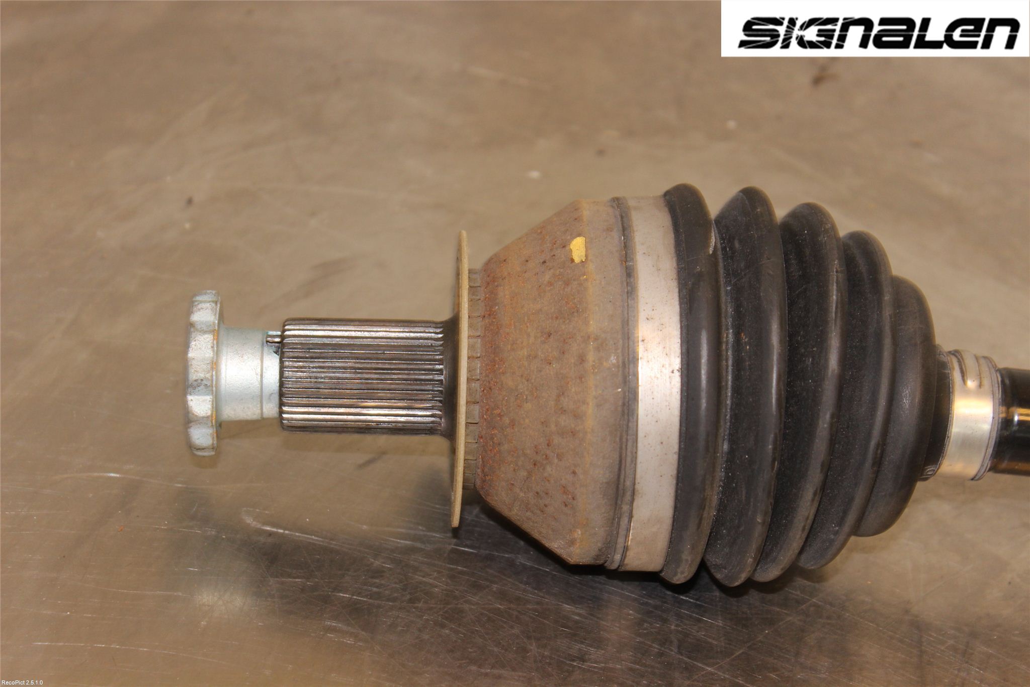 Skoda FABIA 07-14 Drivaxel Fram Höger