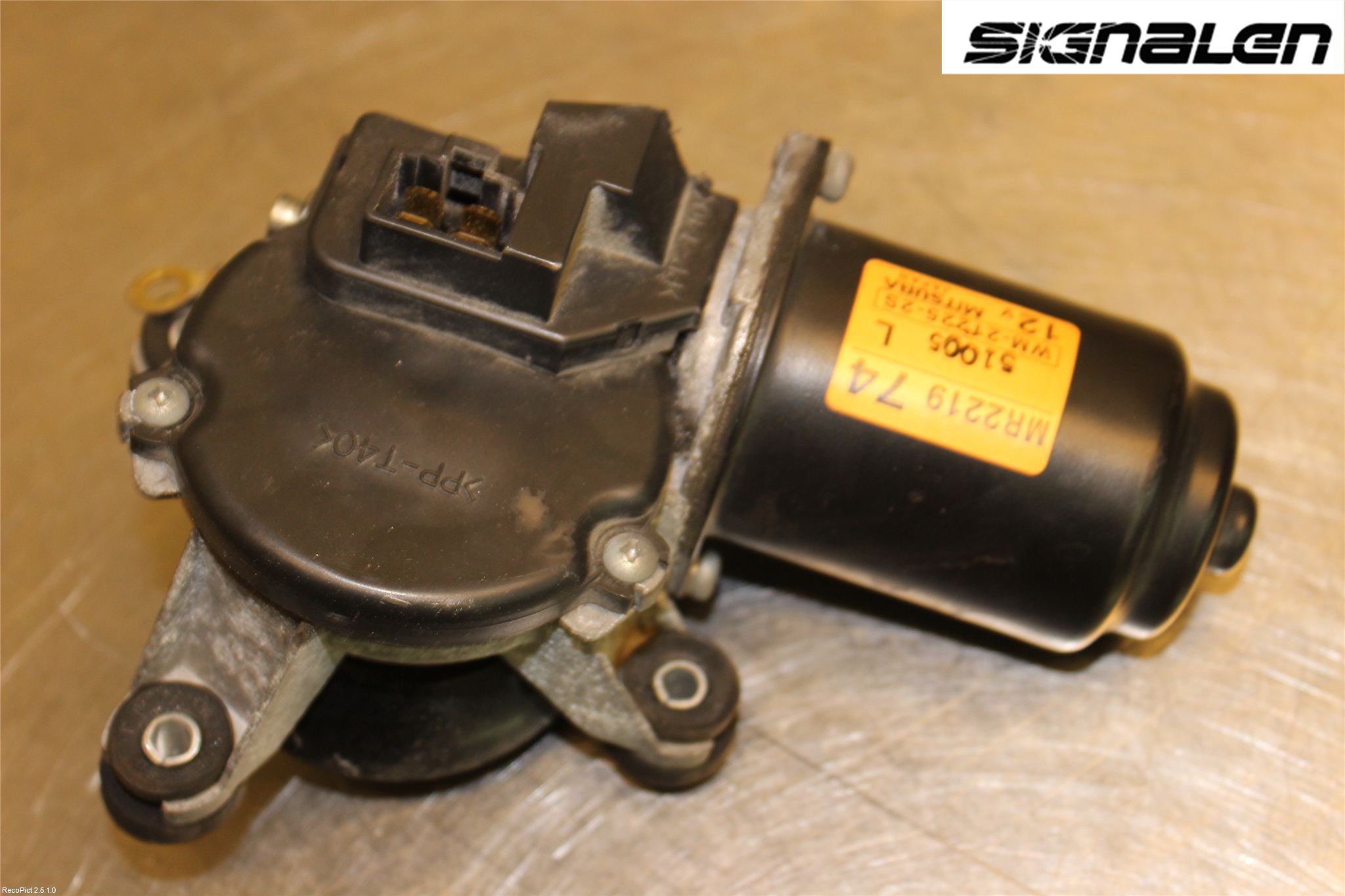 Mitsubishi PAJERO  99-06 Torkarmotor Vindruta