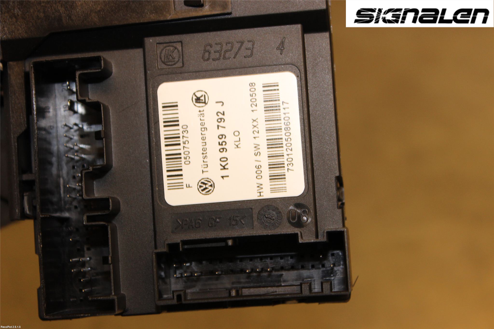 Volkswagen VW CADDY      04-10 Fönsterhissmotor