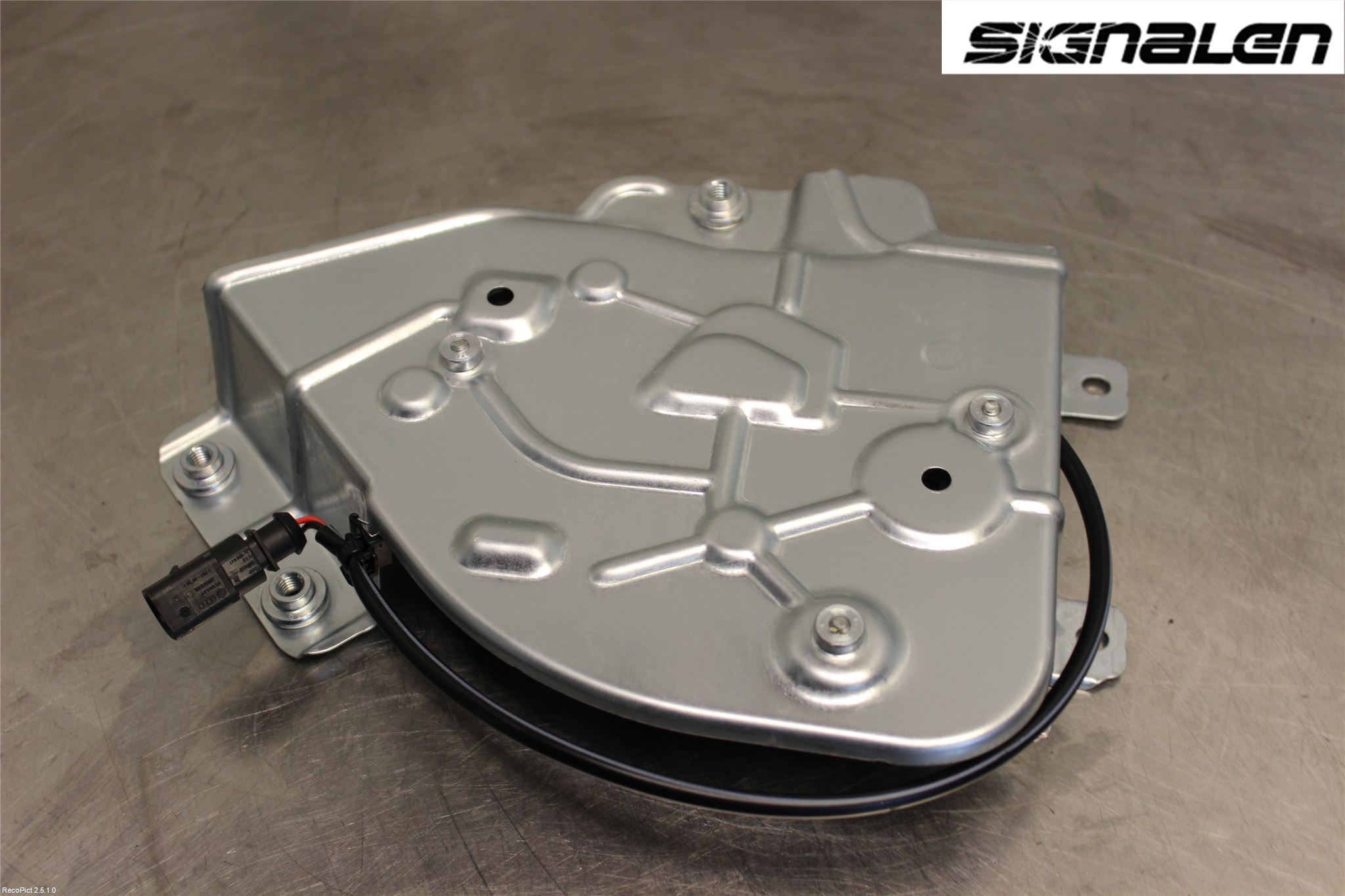 Volkswagen VW CADDY 11-15 Centrallåsmotor Vänster