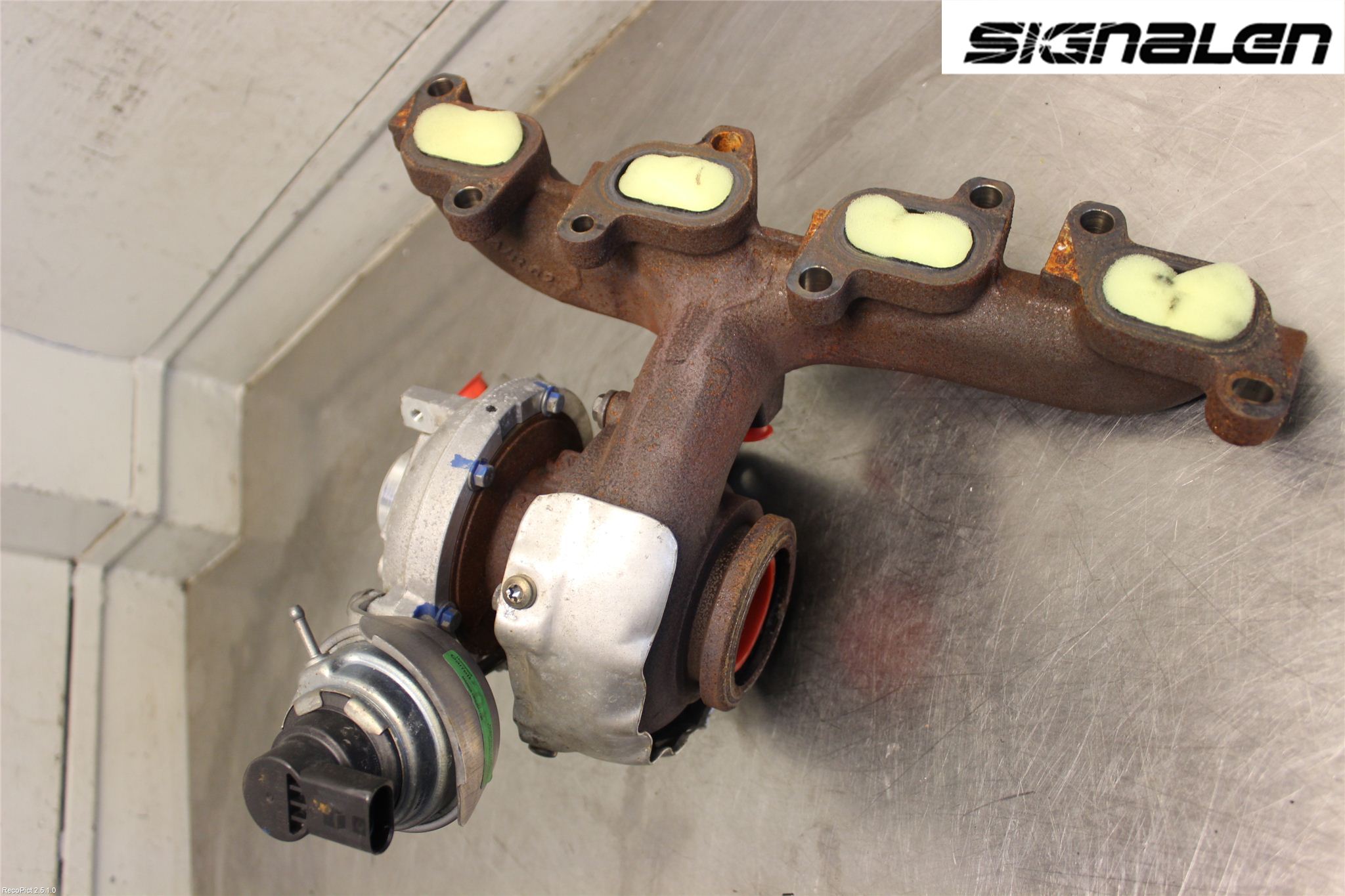 Volkswagen VW GOLF VI 09-13 Turboaggregat