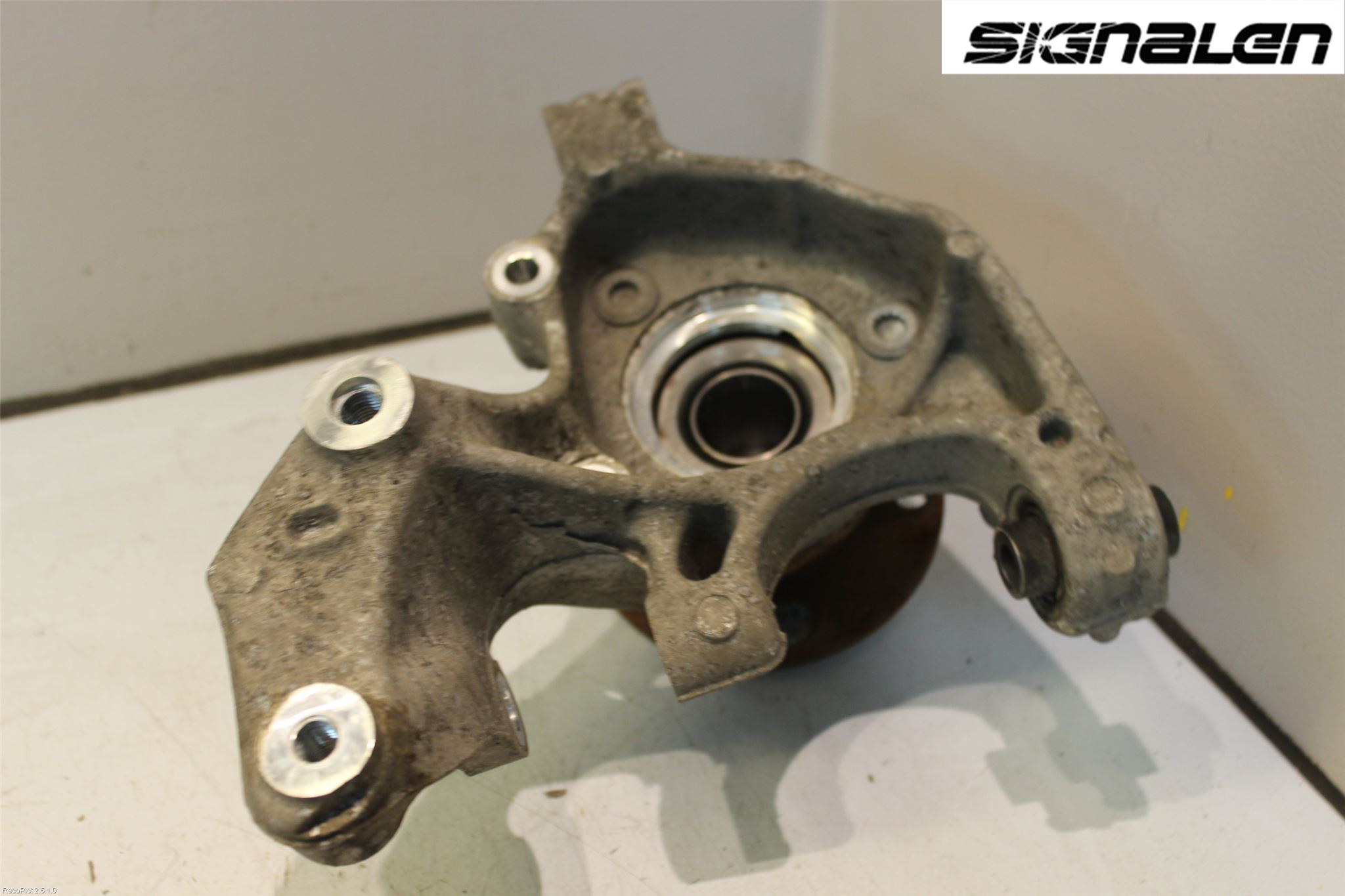 Volkswagen VW PASSAT 15-19 Hjullagerhus-Spindel Hö B